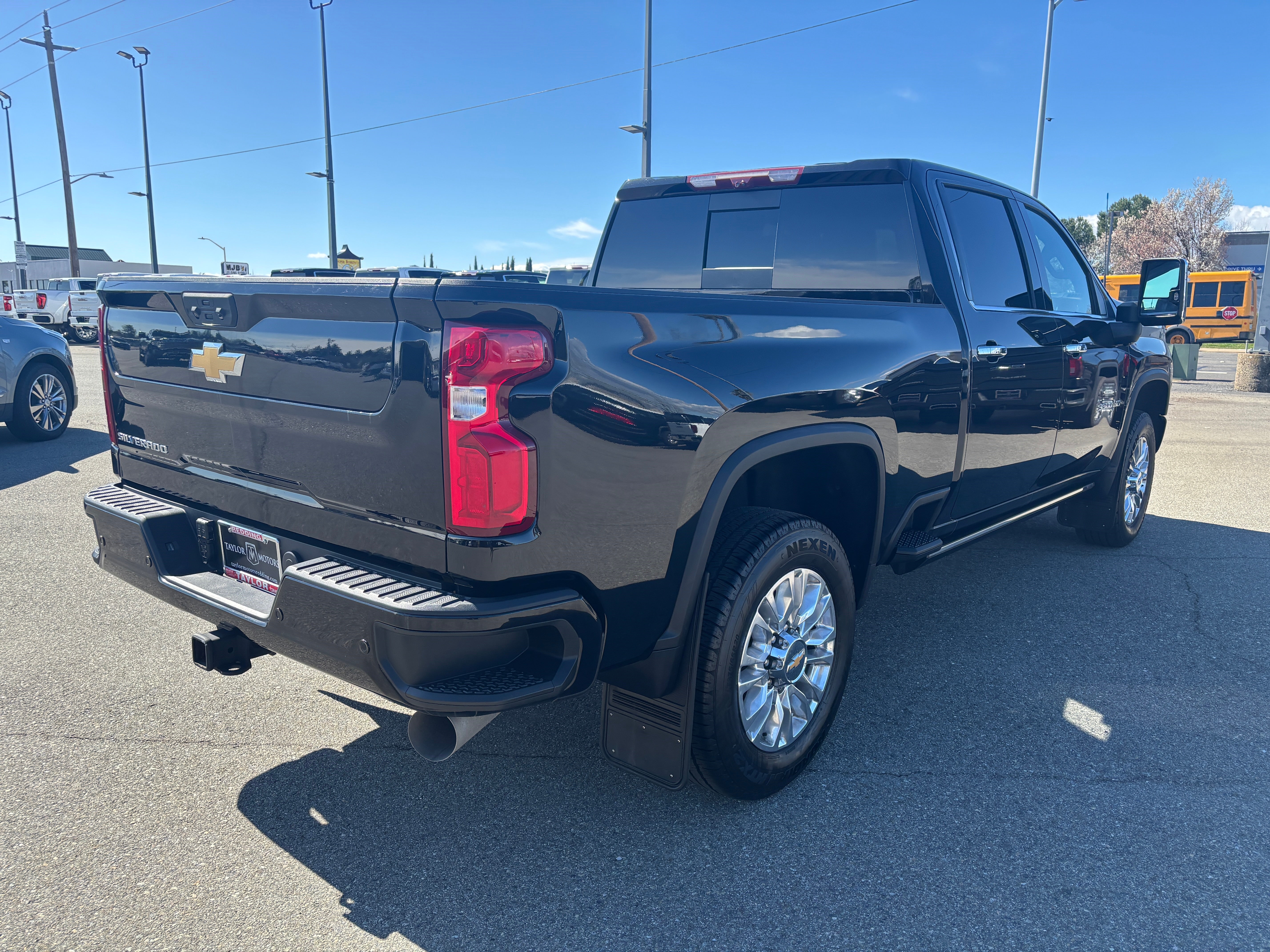 2023 Chevrolet Silverado 3500 HD High Country