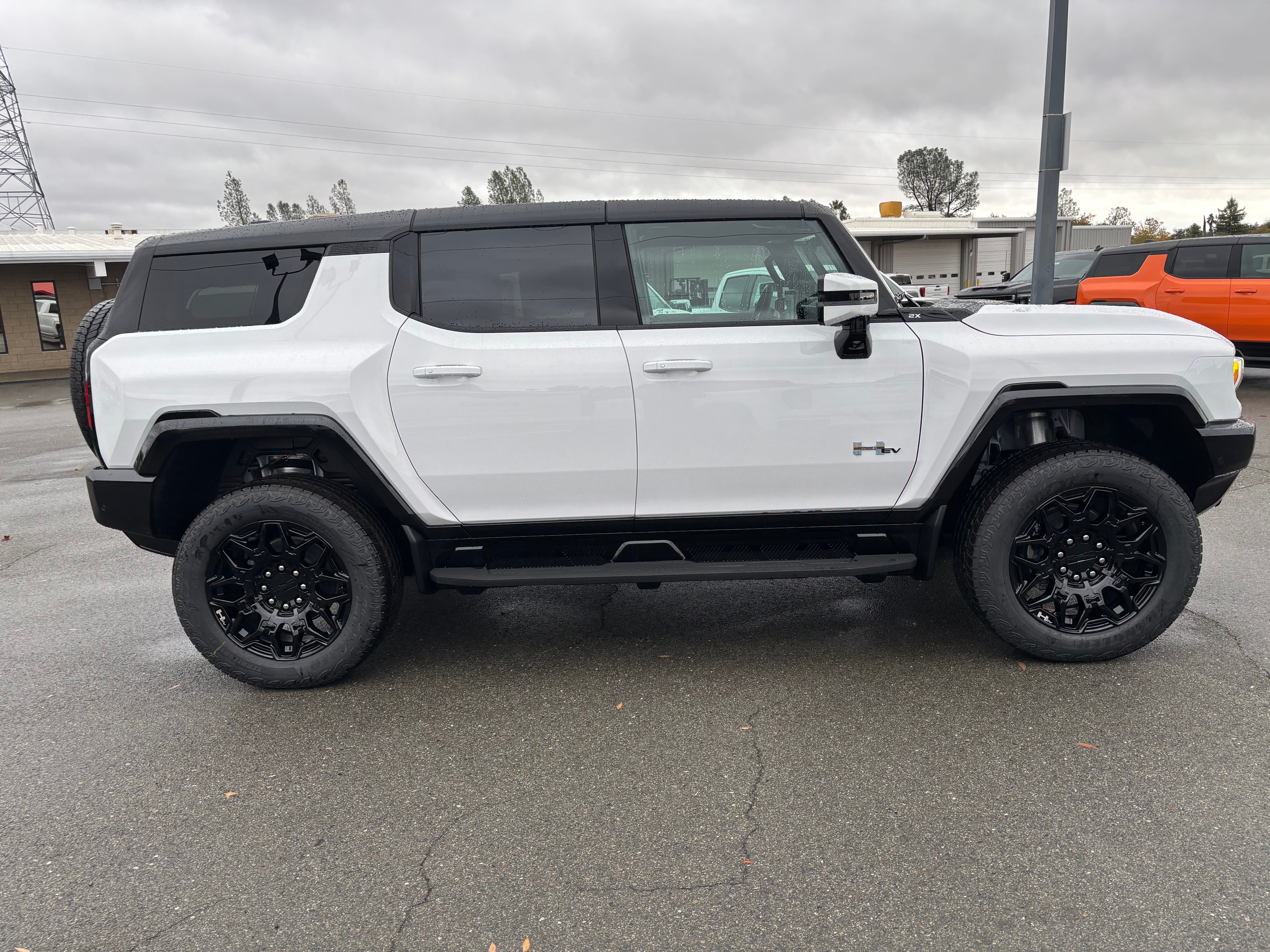 2025 GMC HUMMER EV SUV 2X