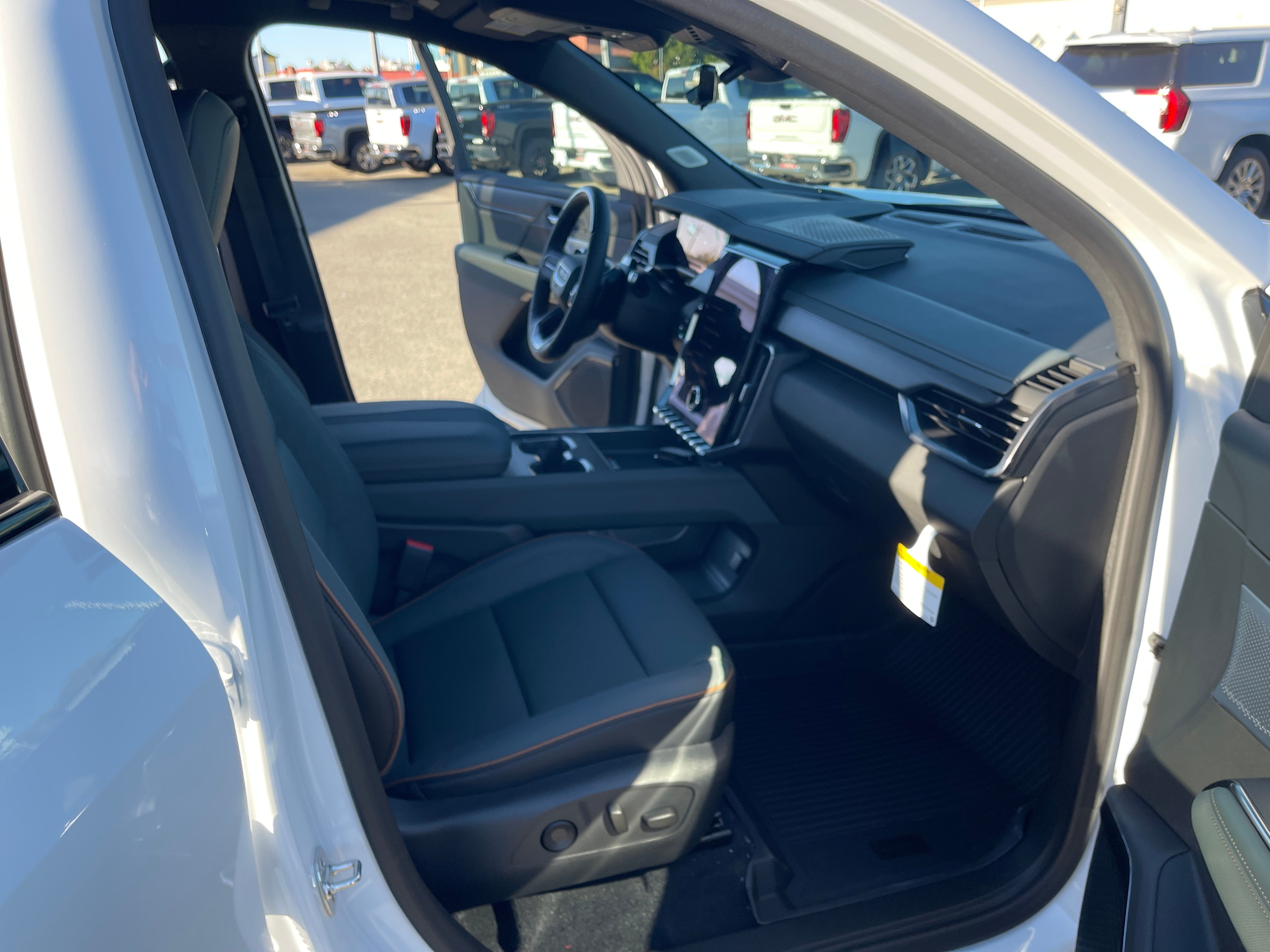 2027 GMC Acadia AT4