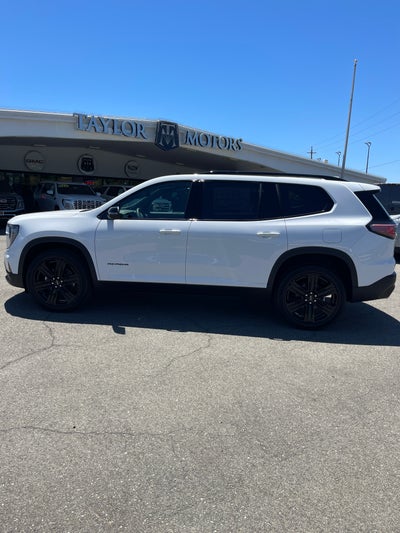 2026 GMC Acadia Elevation