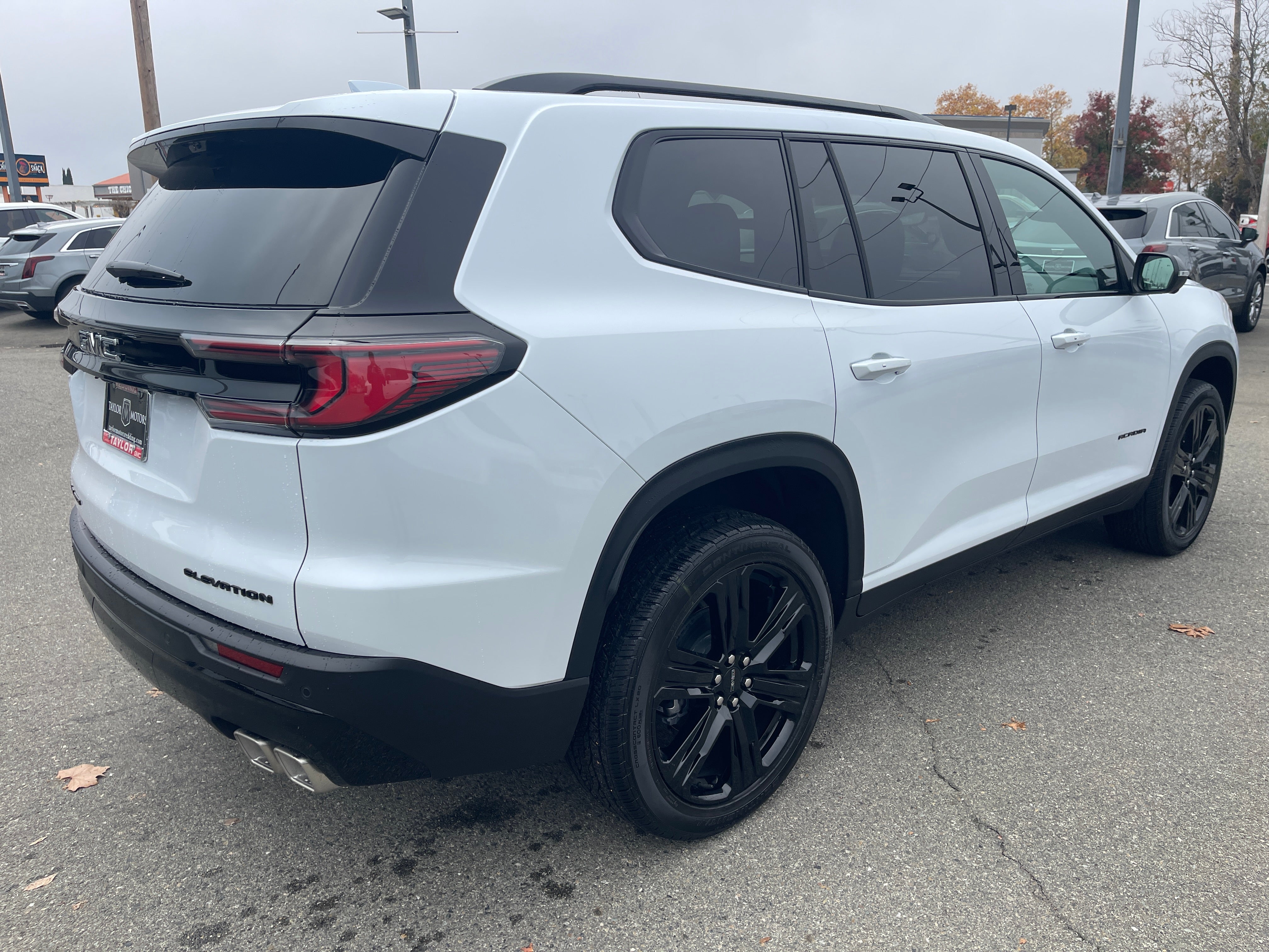 2026 GMC Acadia Elevation