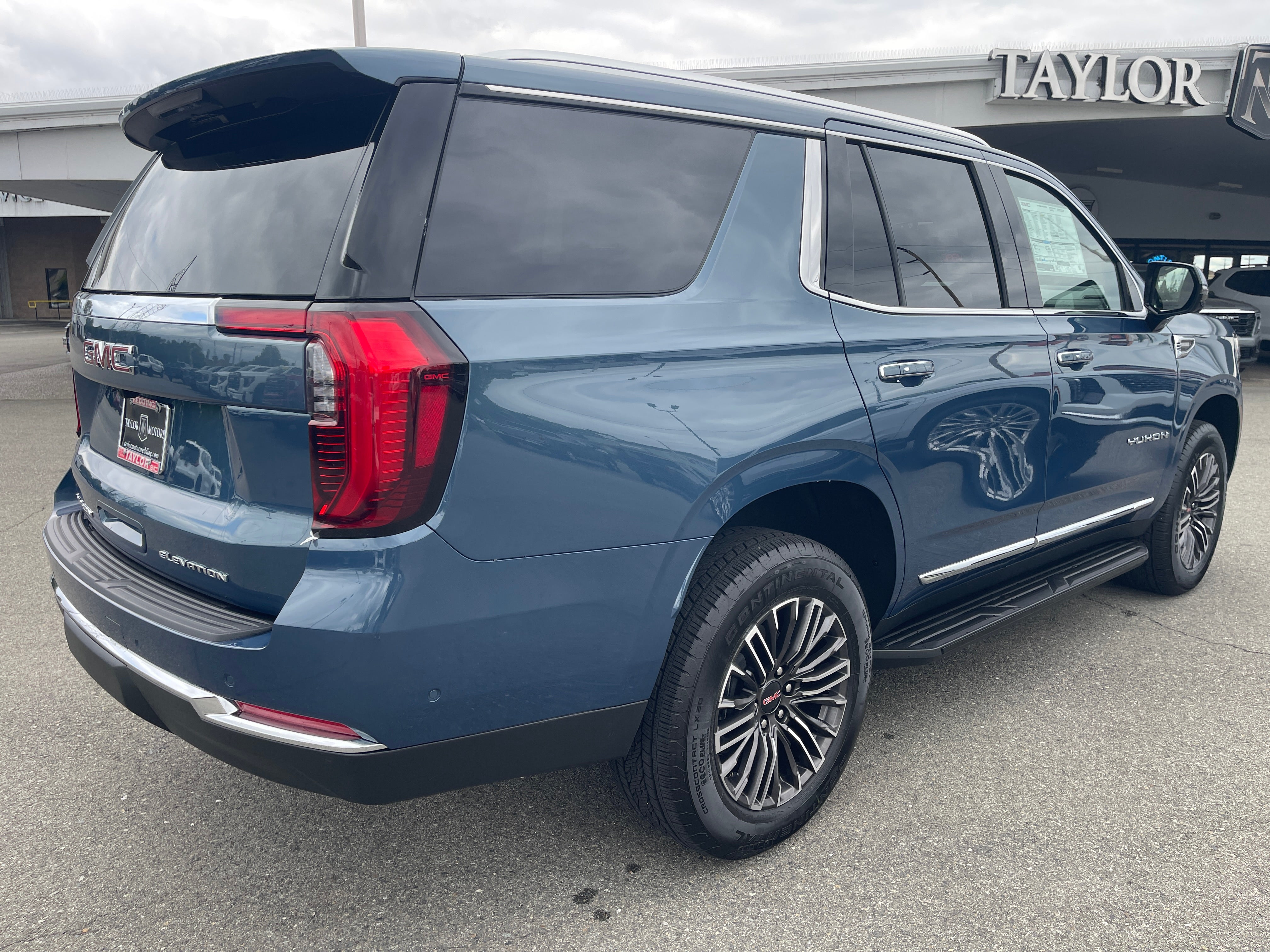 2026 GMC Yukon Elevation