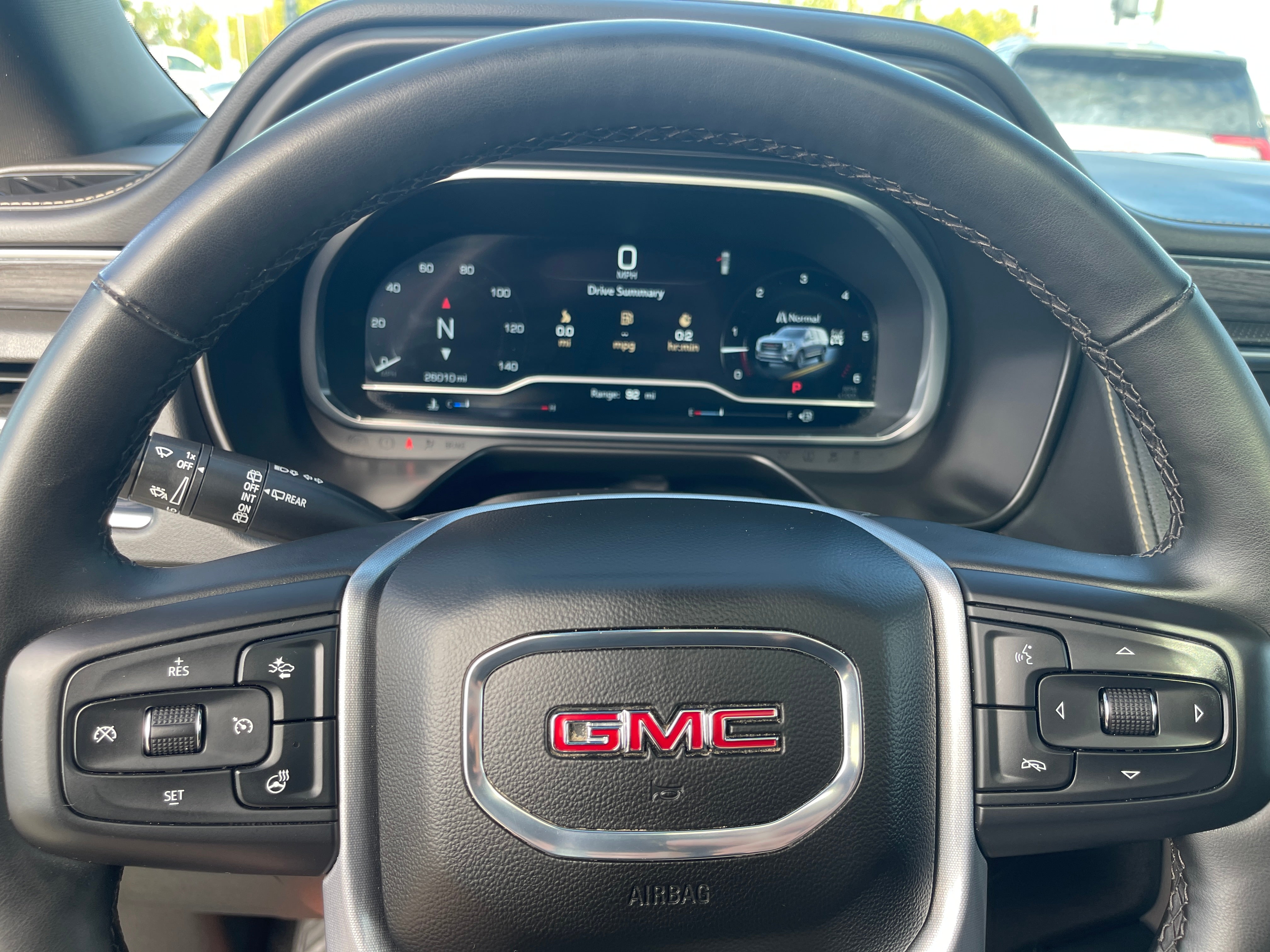 2023 GMC Yukon XL SLT