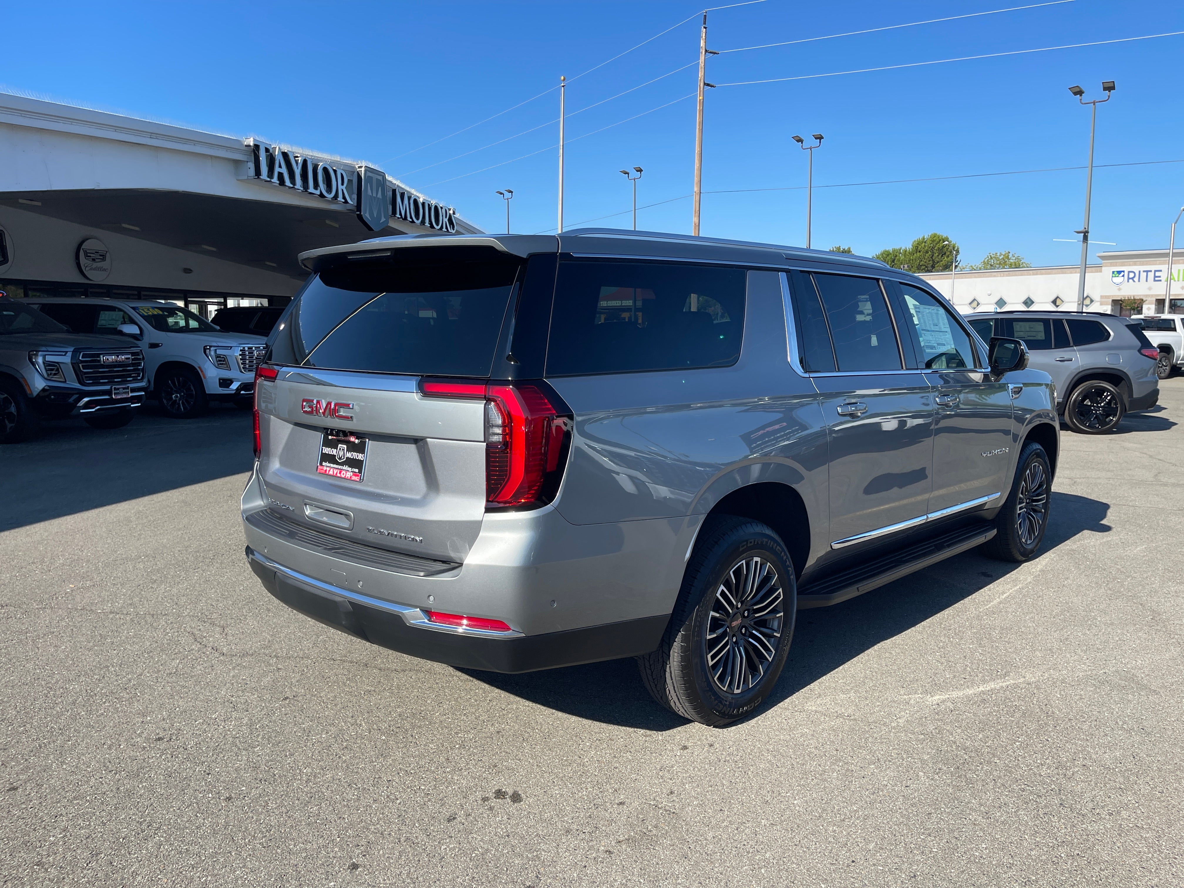 2026 GMC Yukon XL Elevation