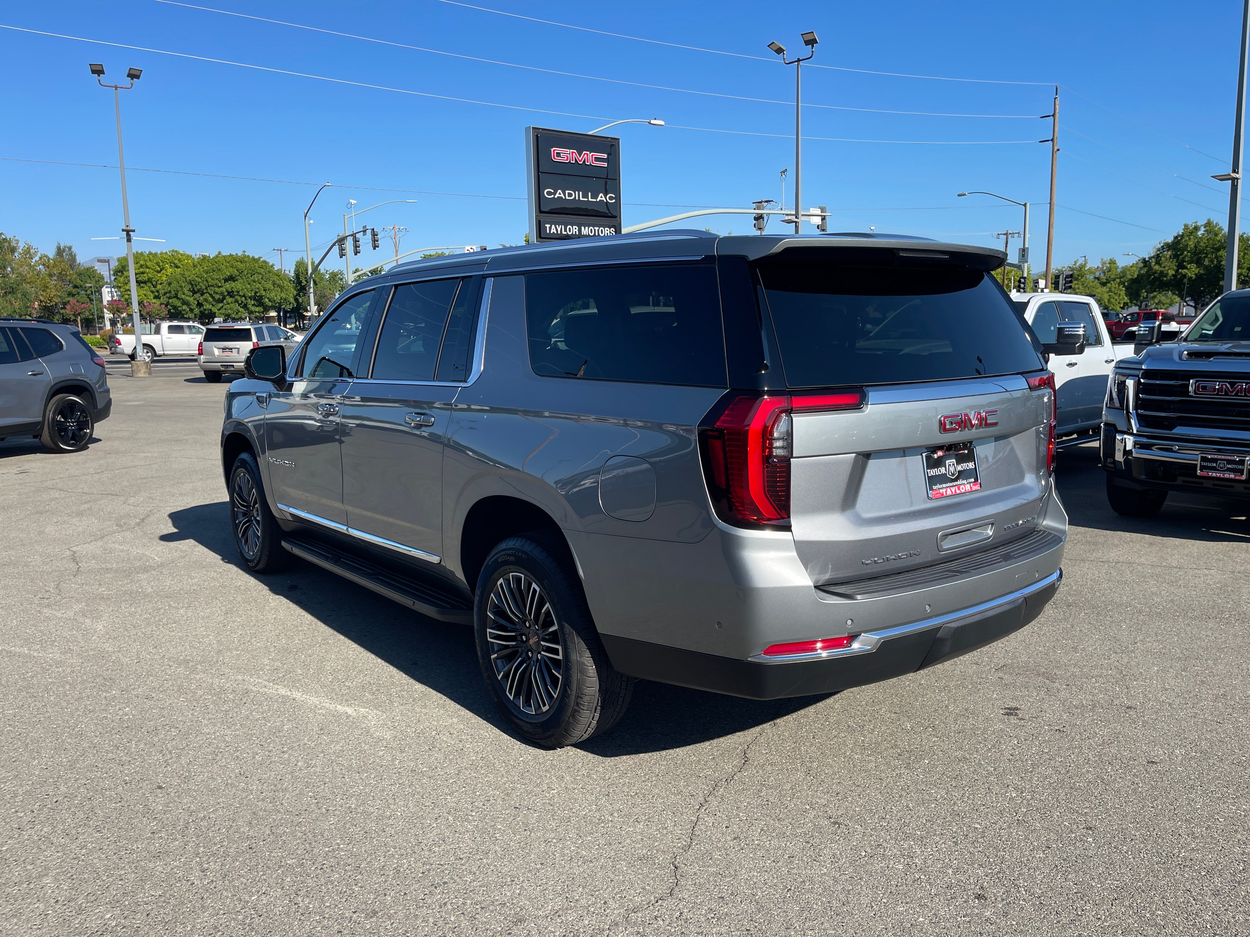 2026 GMC Yukon XL Elevation