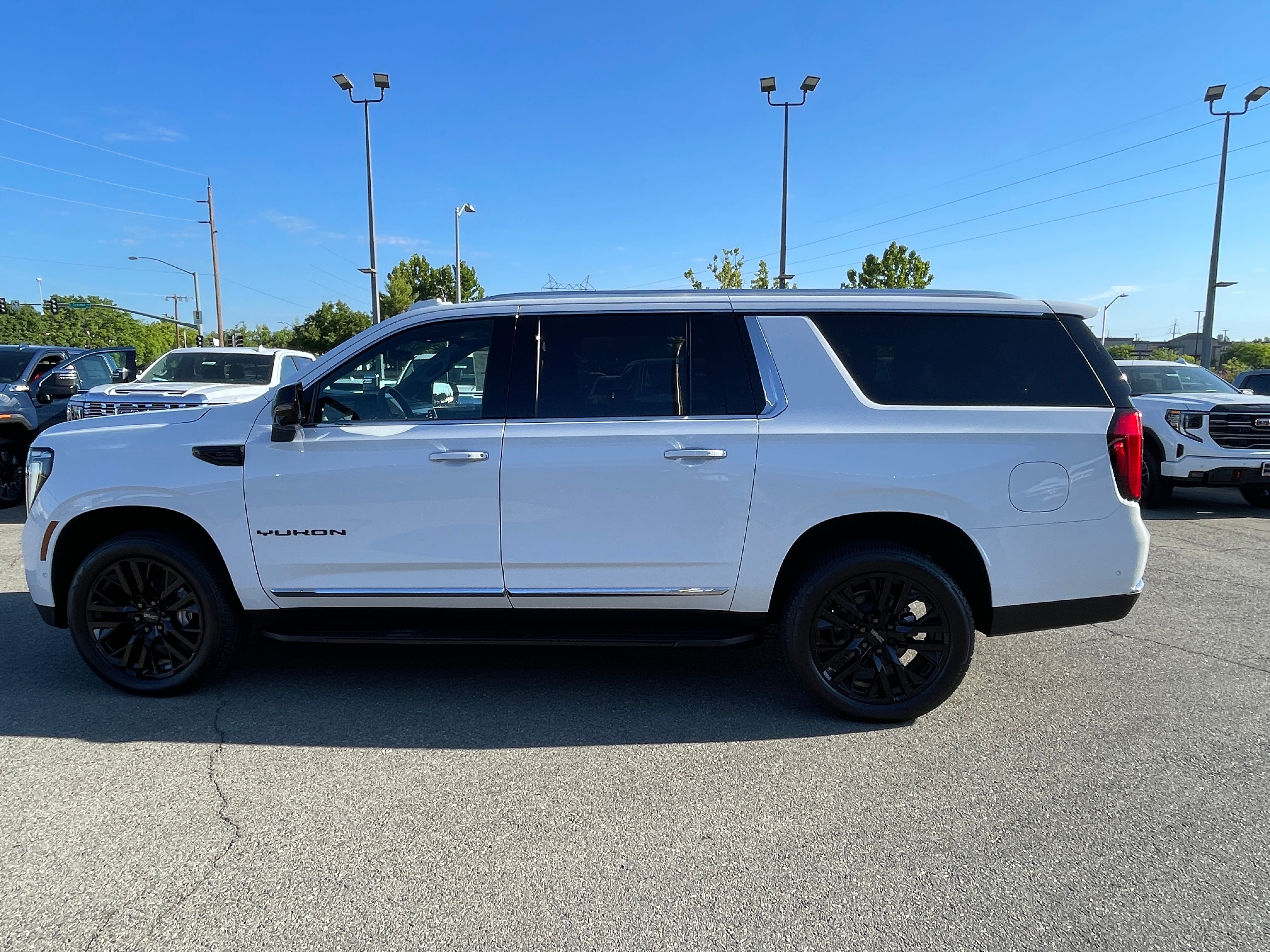 2026 GMC Yukon XL Elevation