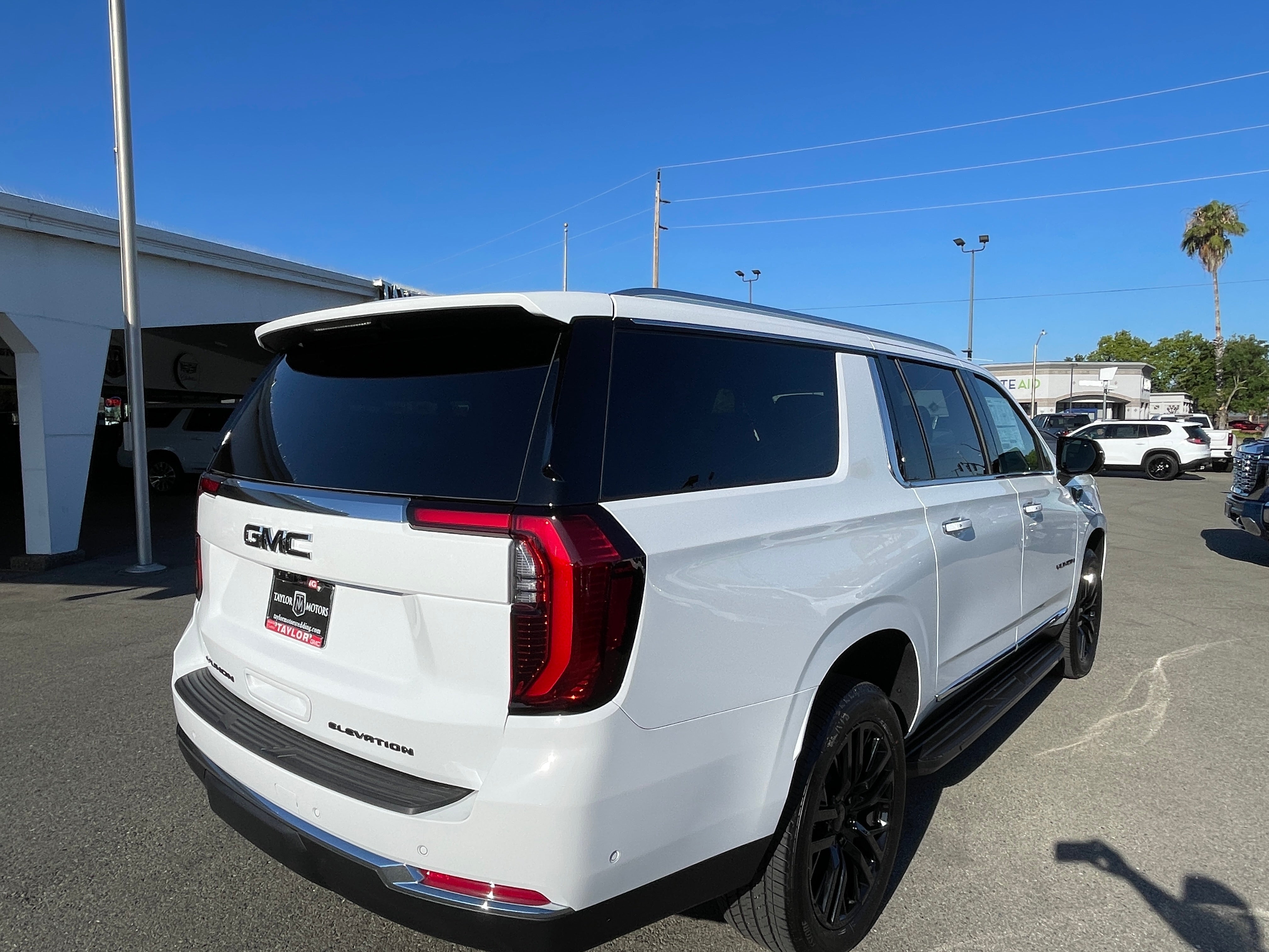 2026 GMC Yukon XL Elevation