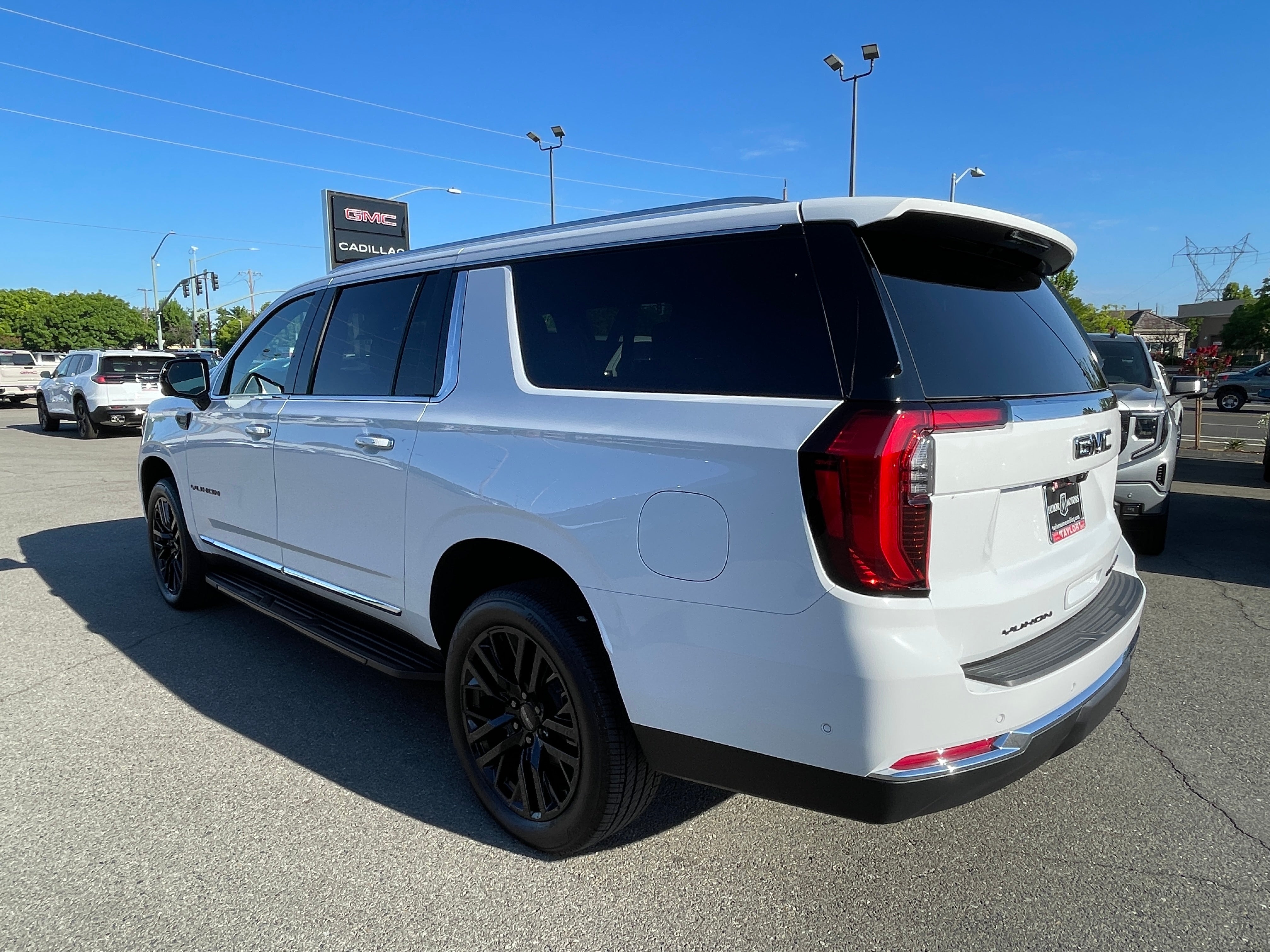 2026 GMC Yukon XL Elevation