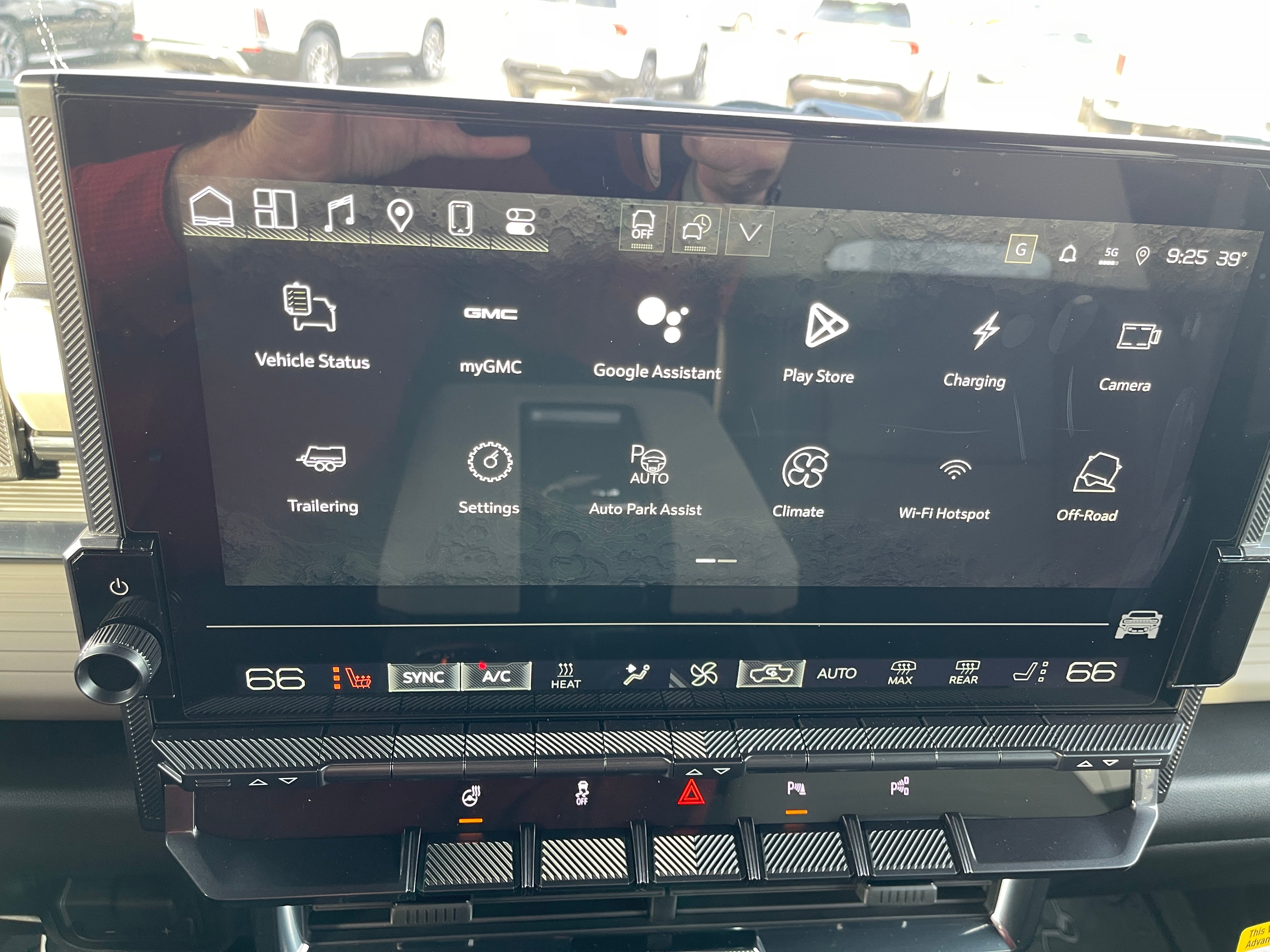 2026 GMC HUMMER EV SUV 2X