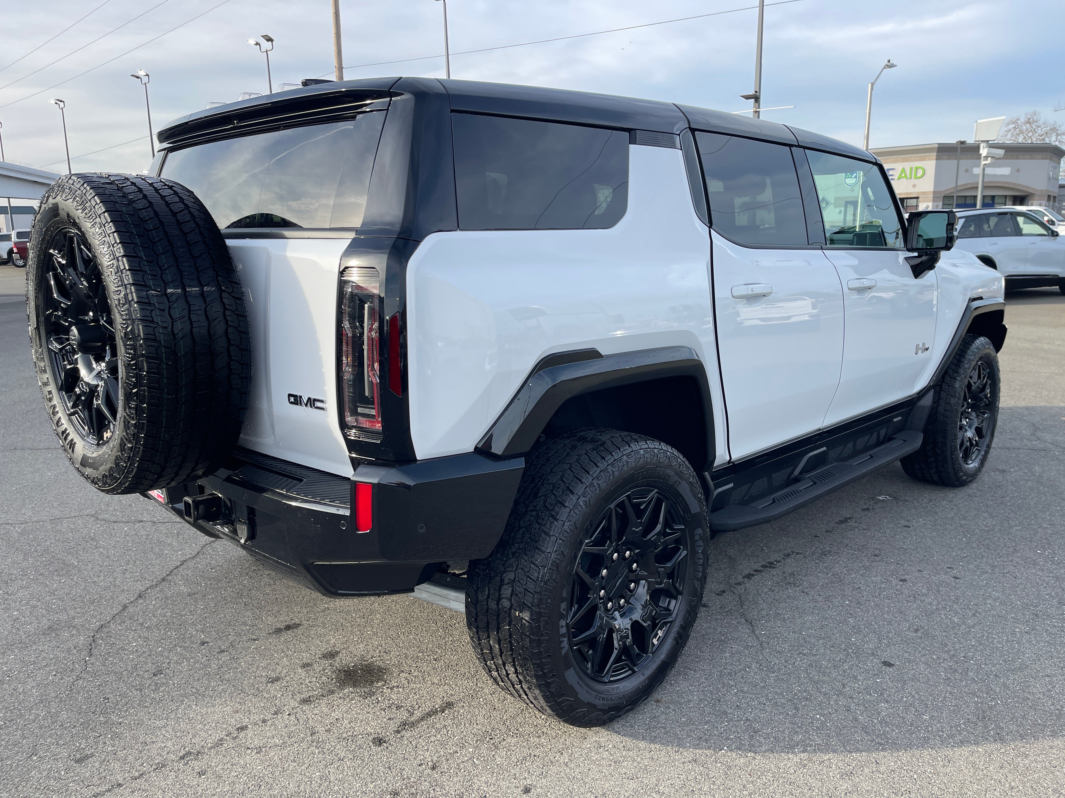 2026 GMC HUMMER EV SUV 2X