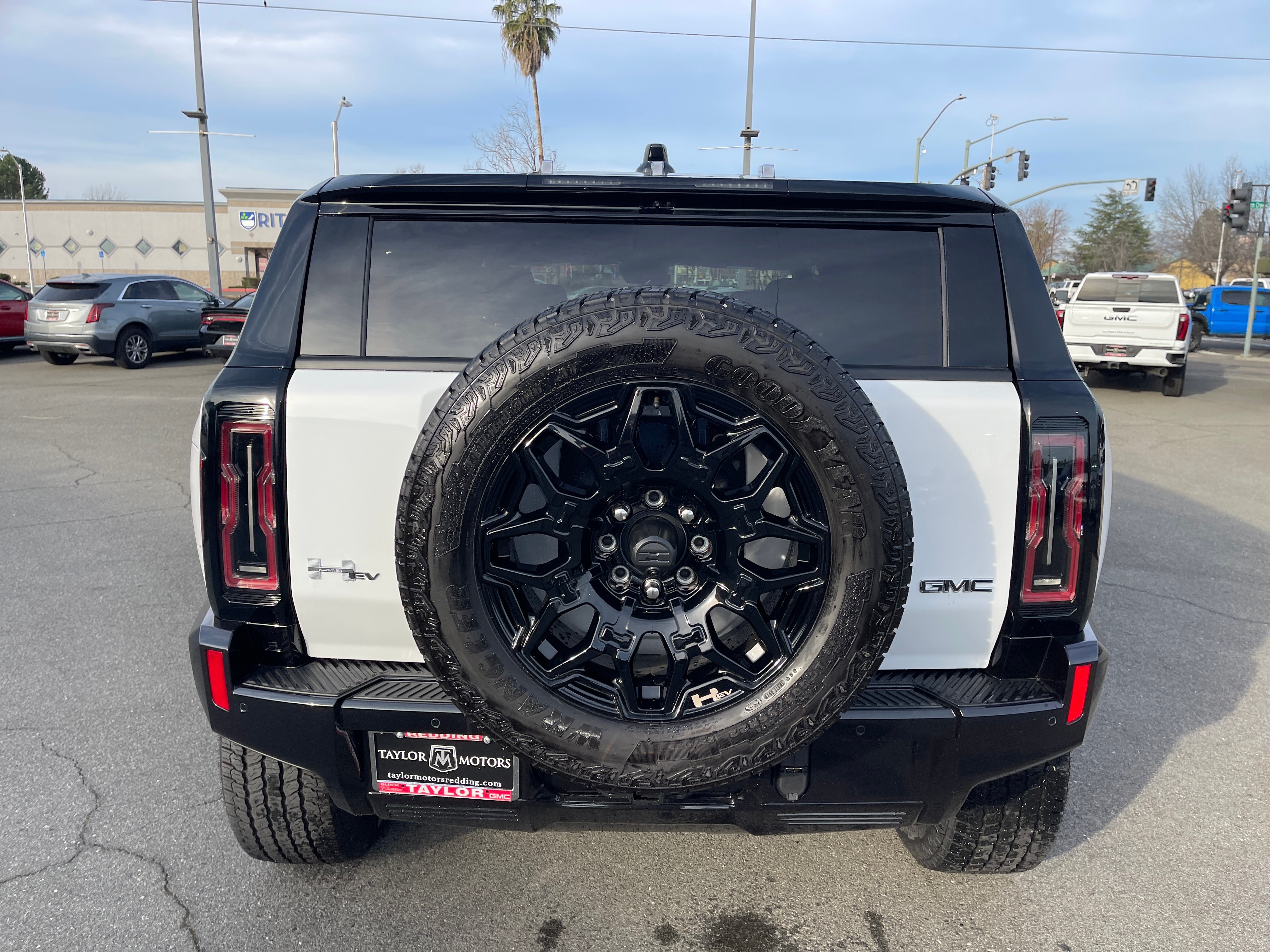 2026 GMC HUMMER EV SUV 2X