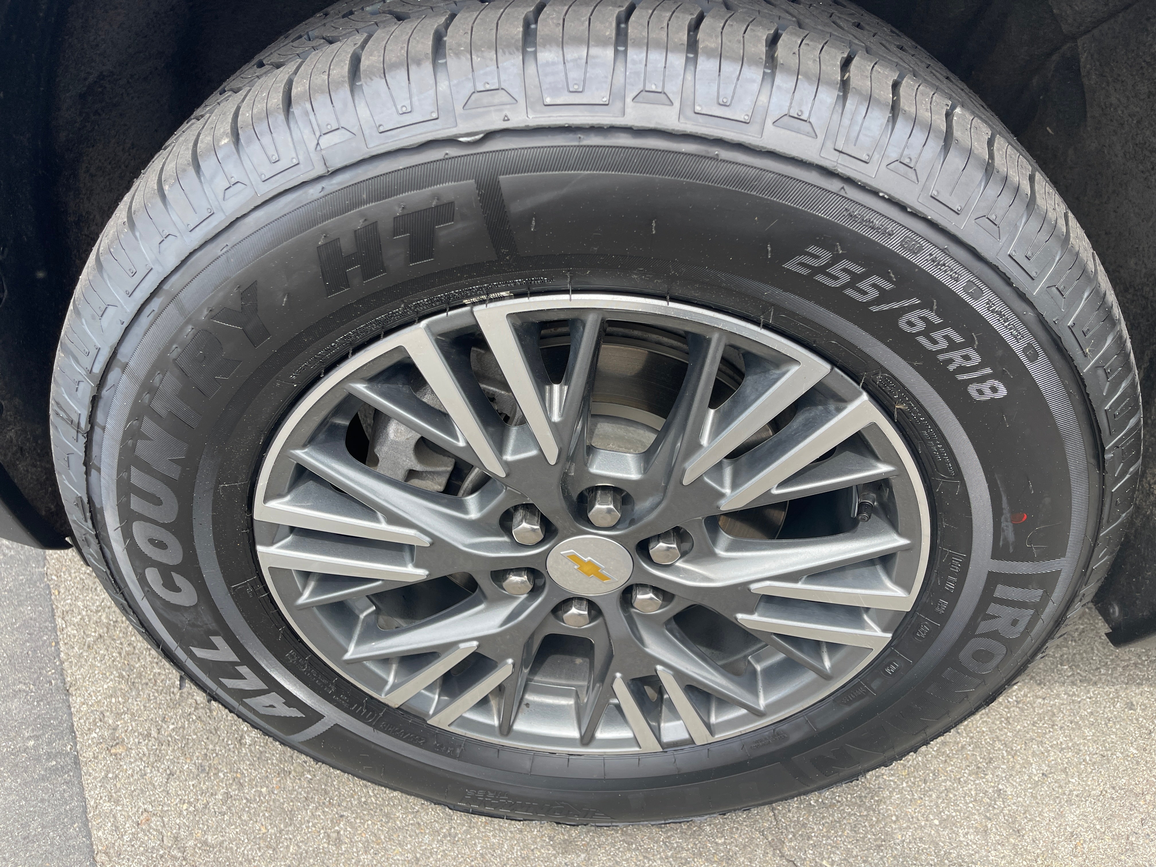 2024 Chevrolet Traverse LT