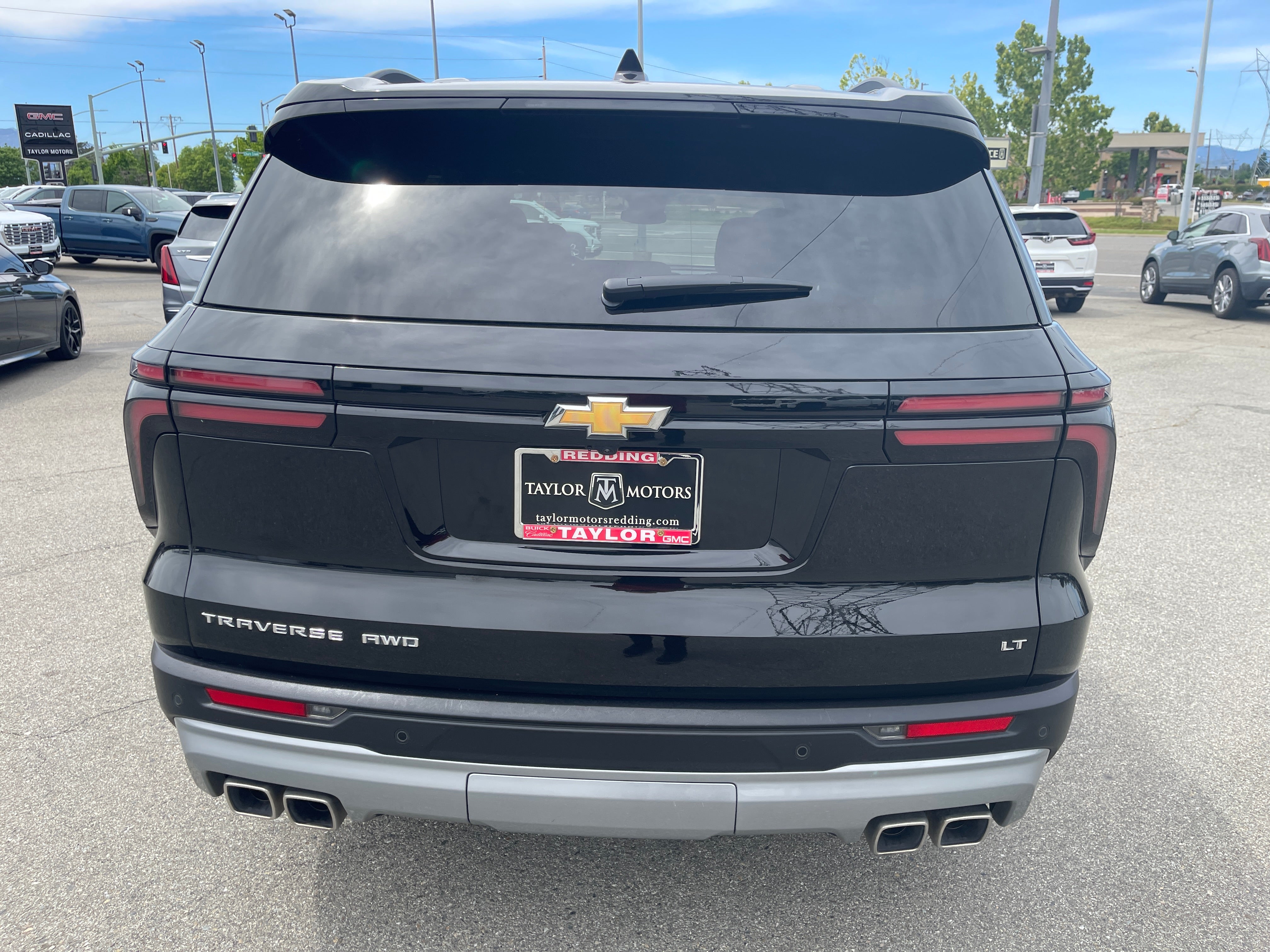 2024 Chevrolet Traverse LT