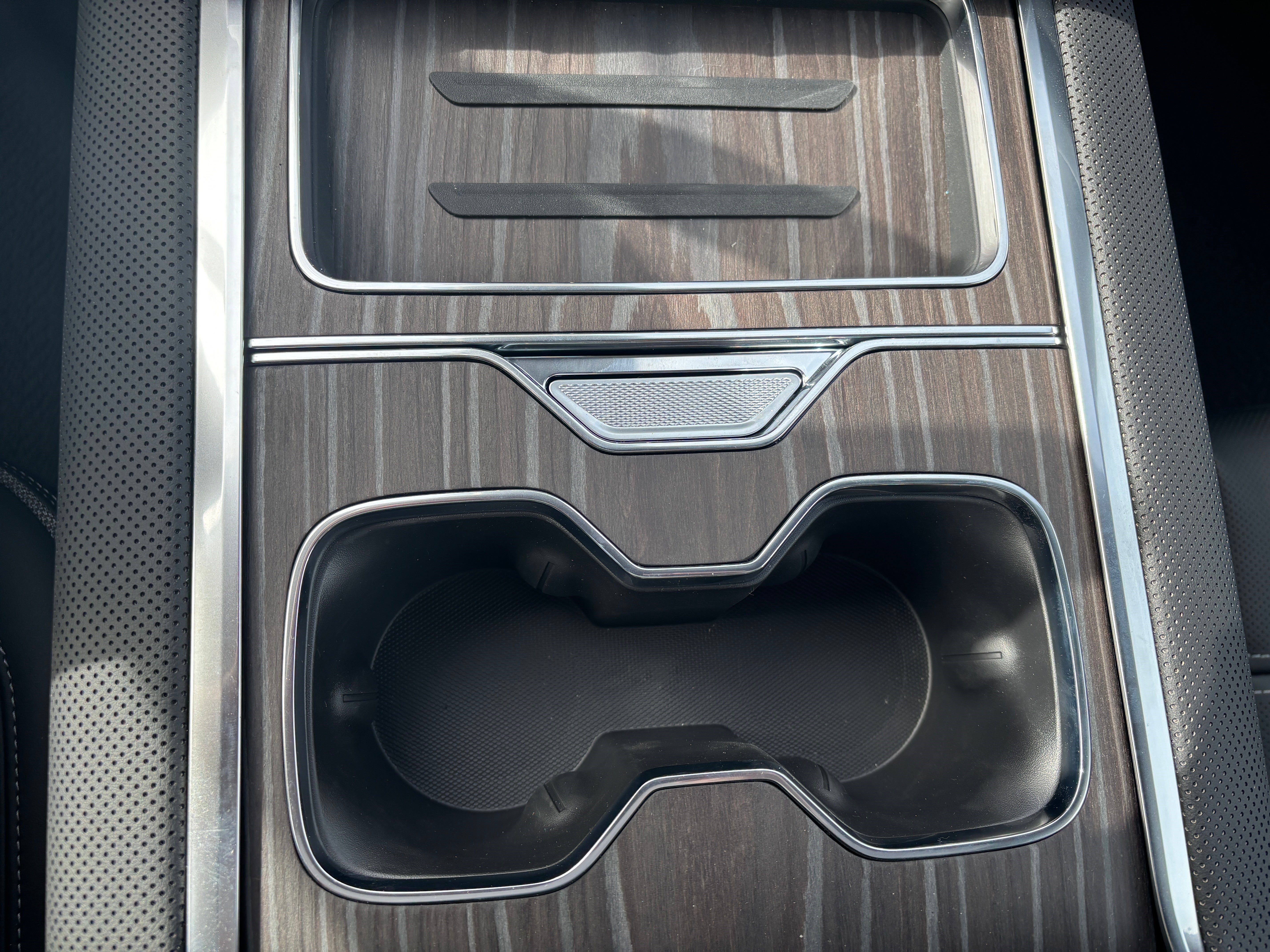 2024 GMC Sierra EV Denali Edition 1