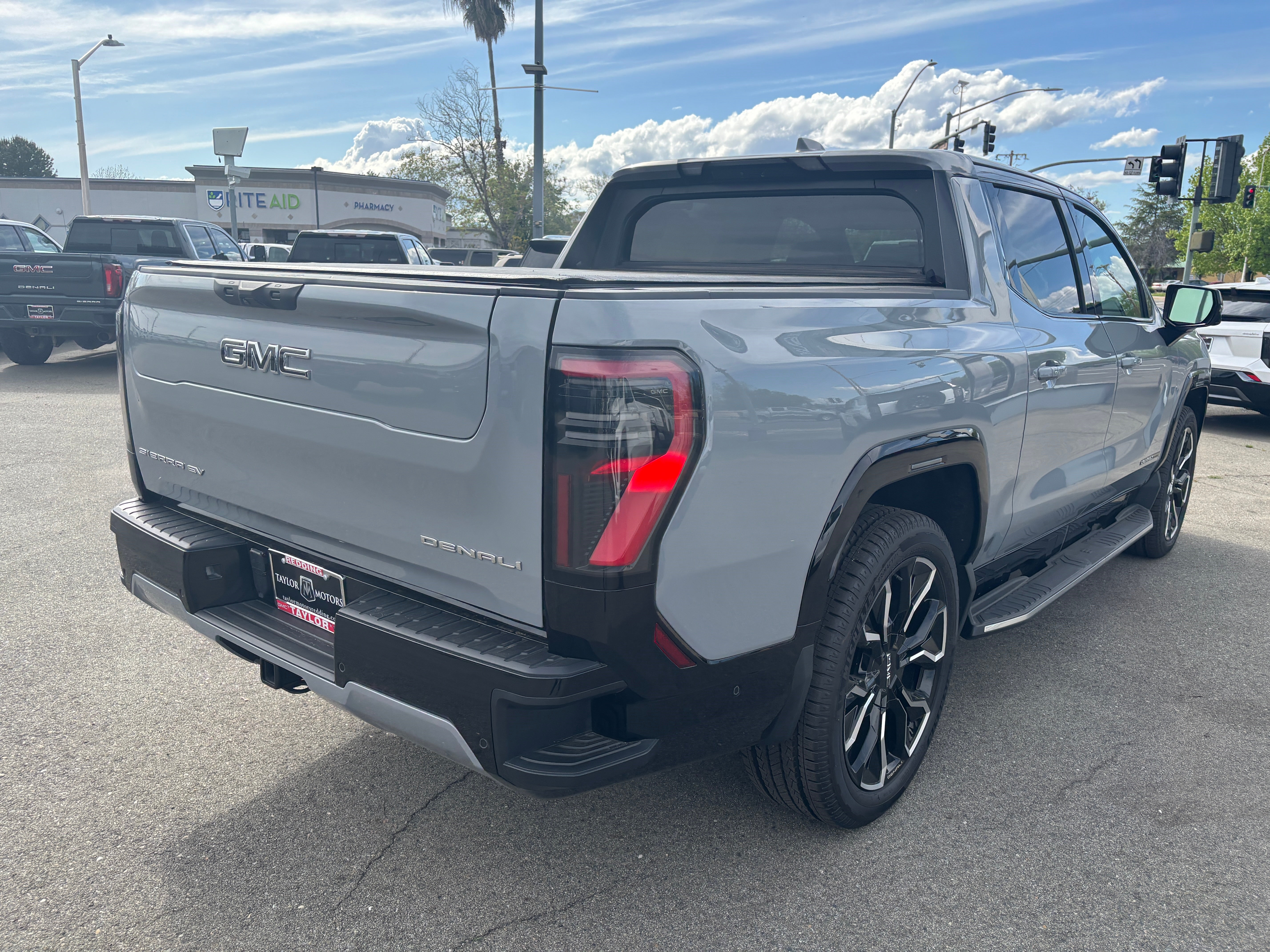 2024 GMC Sierra EV Denali Edition 1