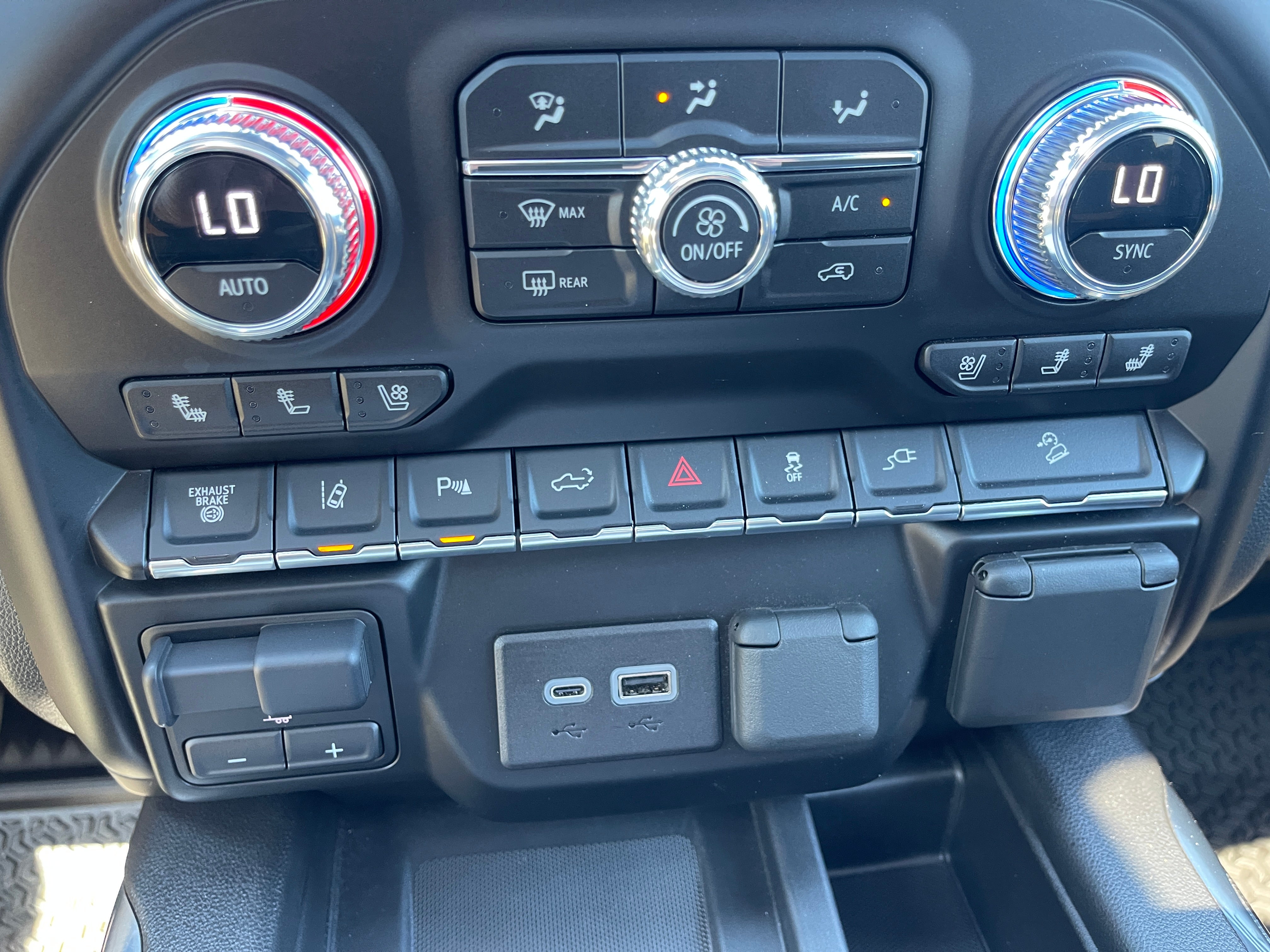 2023 GMC Sierra 2500 HD AT4