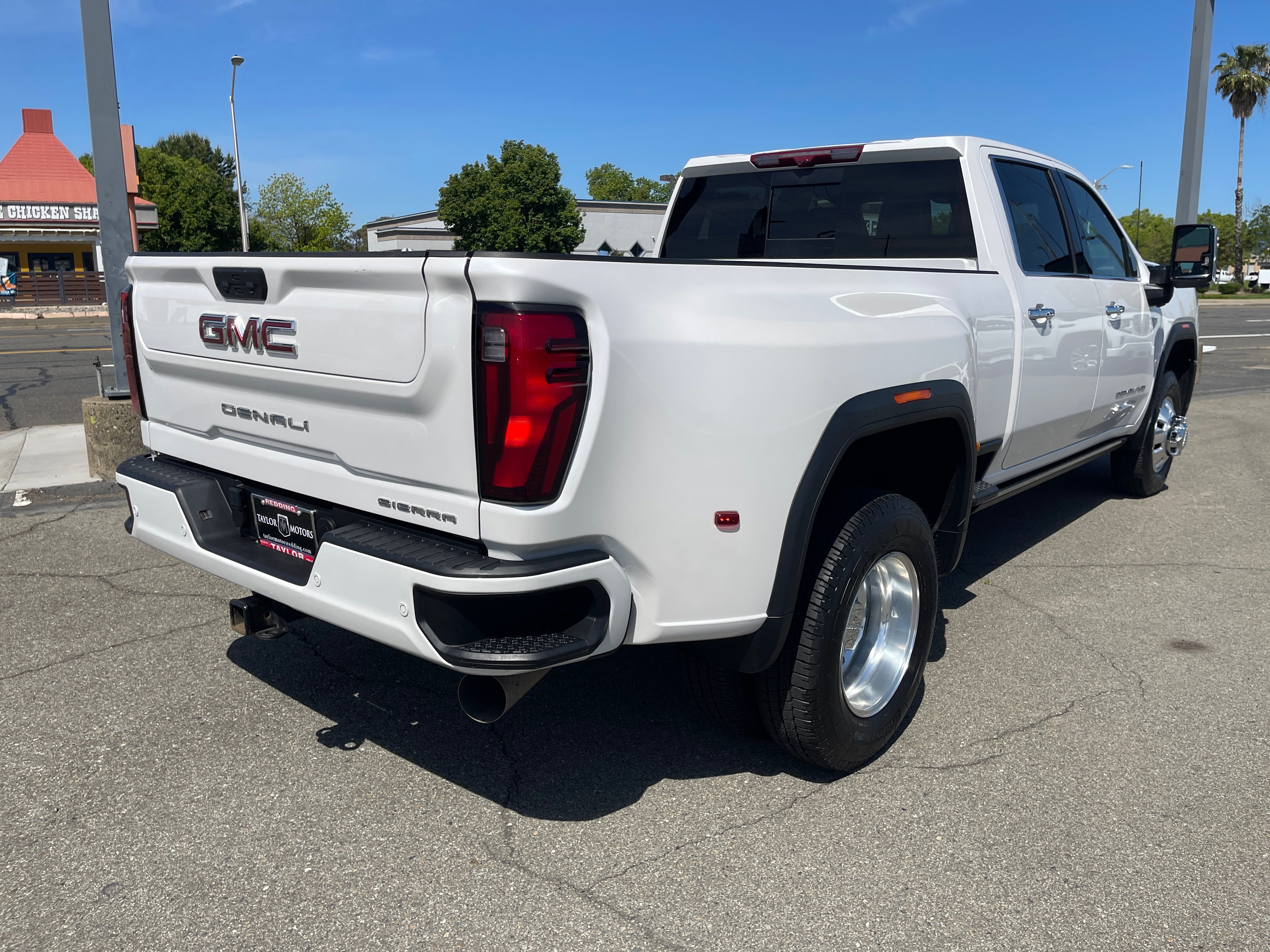 2025 GMC Sierra 3500 HD Denali DRW