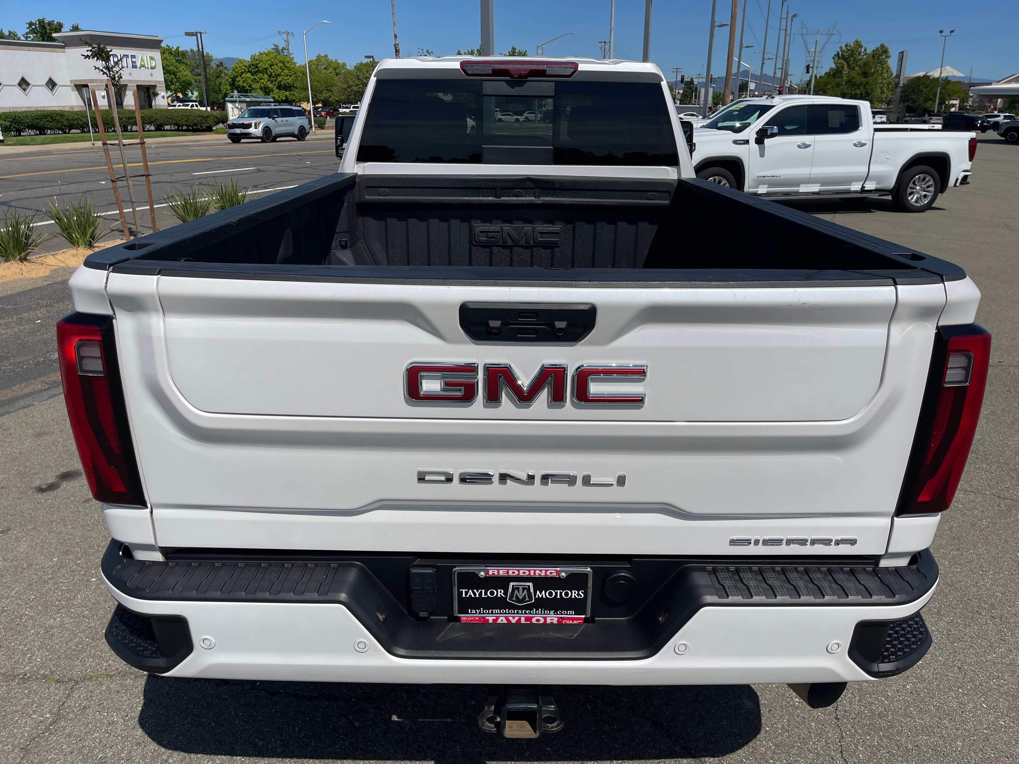 2025 GMC Sierra 3500 HD Denali DRW
