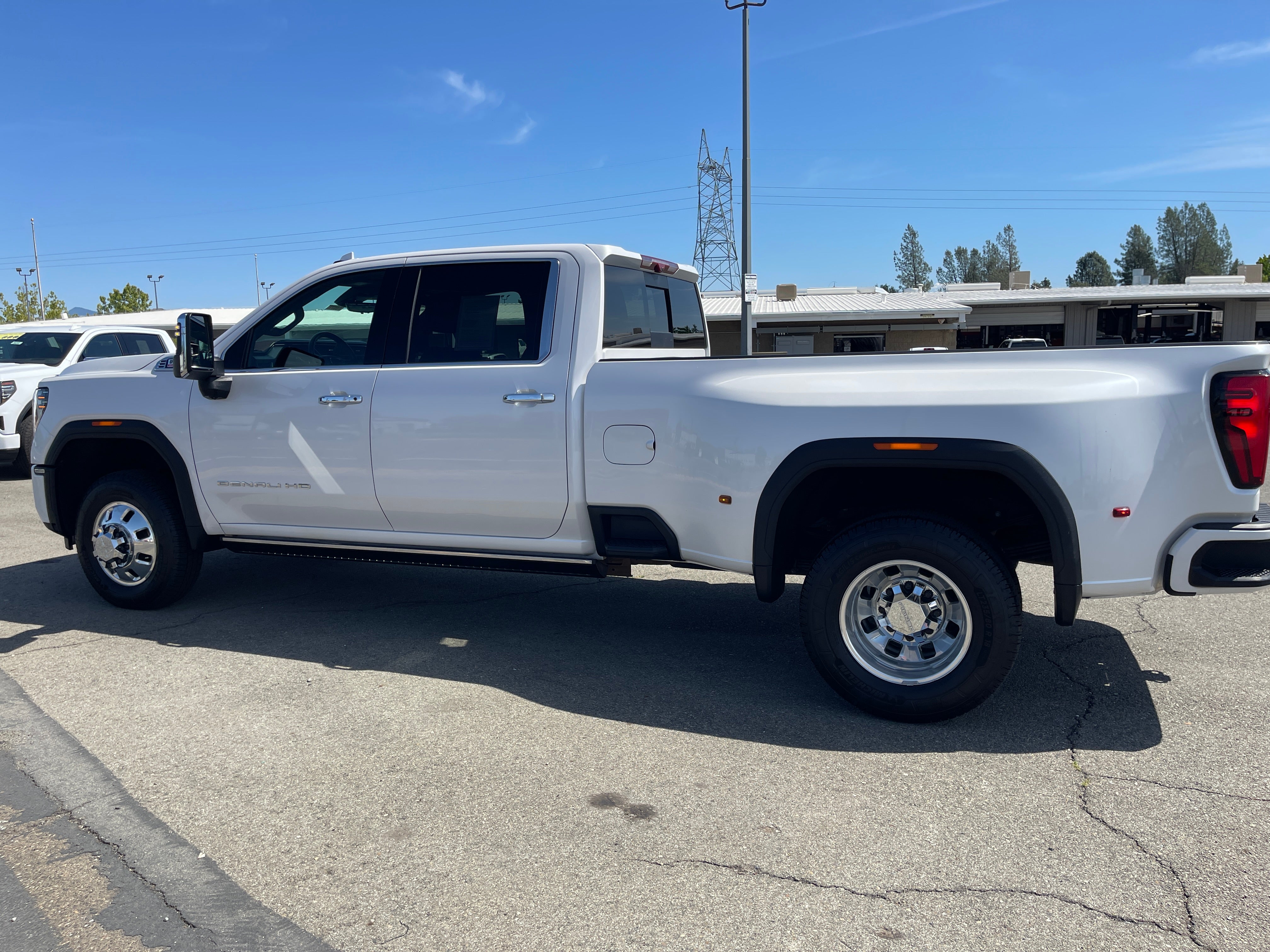 2025 GMC Sierra 3500 HD Denali DRW