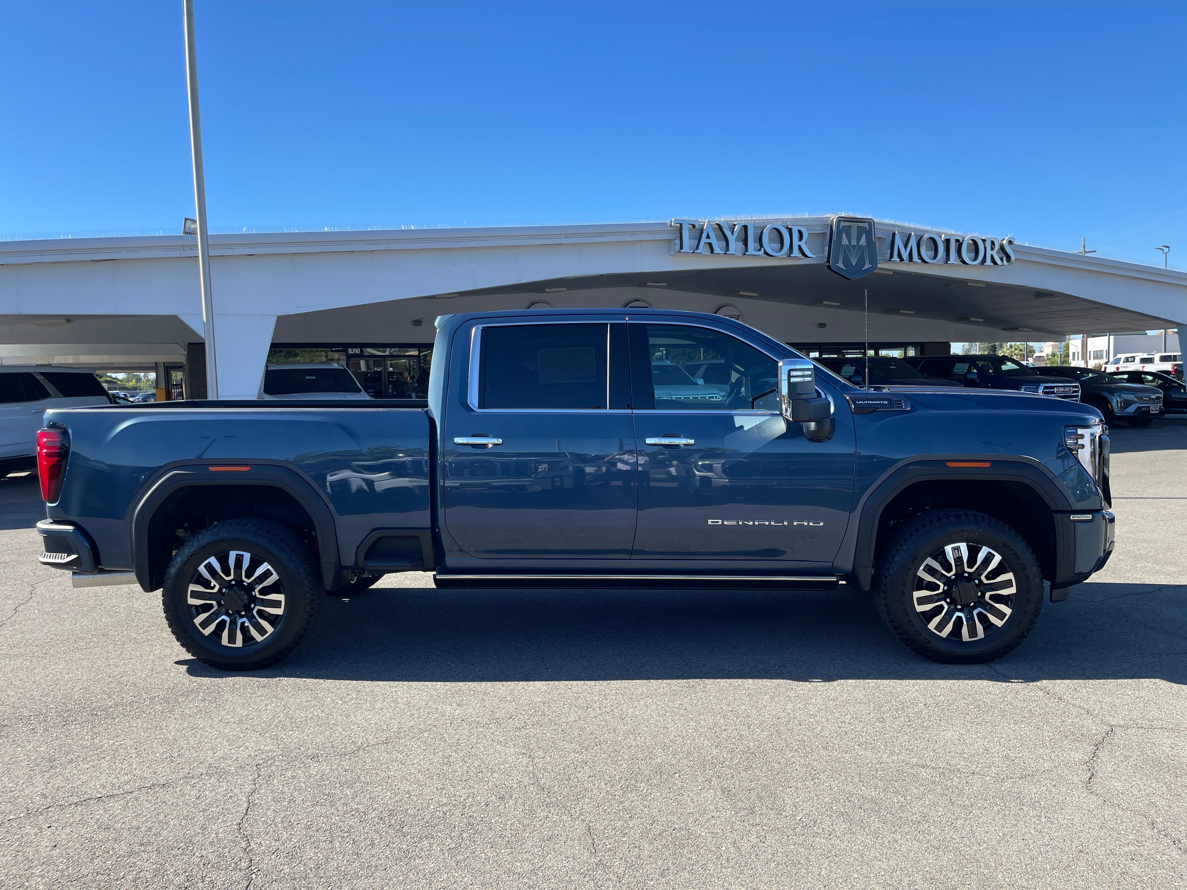 2026 GMC Sierra 2500 HD Denali Ultimate