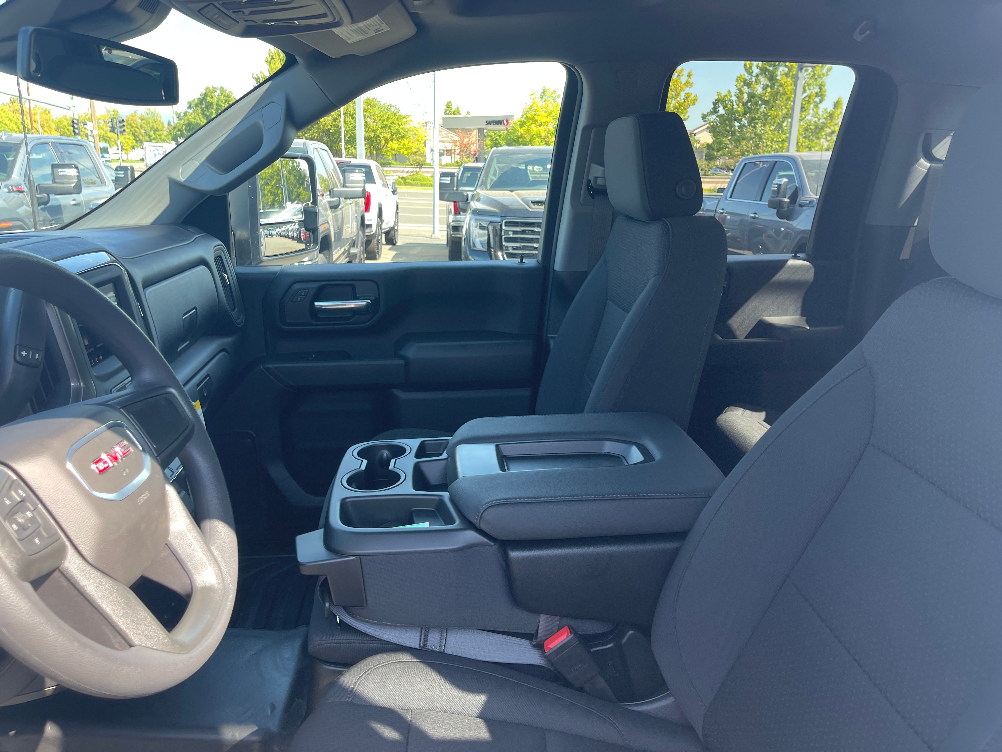 2025 GMC Sierra 2500 HD Pro