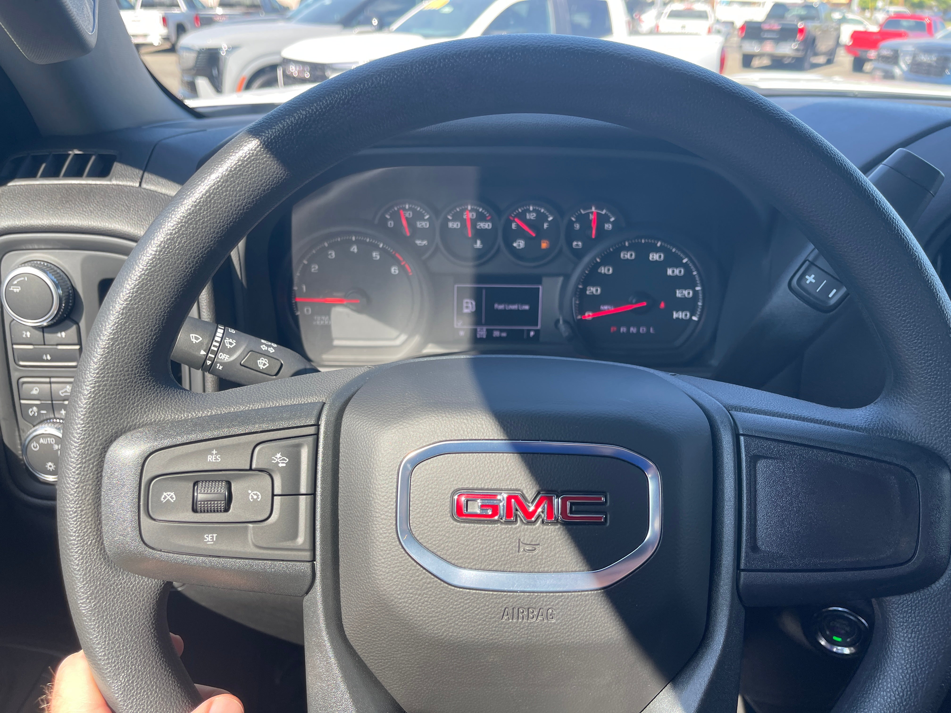 2025 GMC Sierra 2500 HD Pro