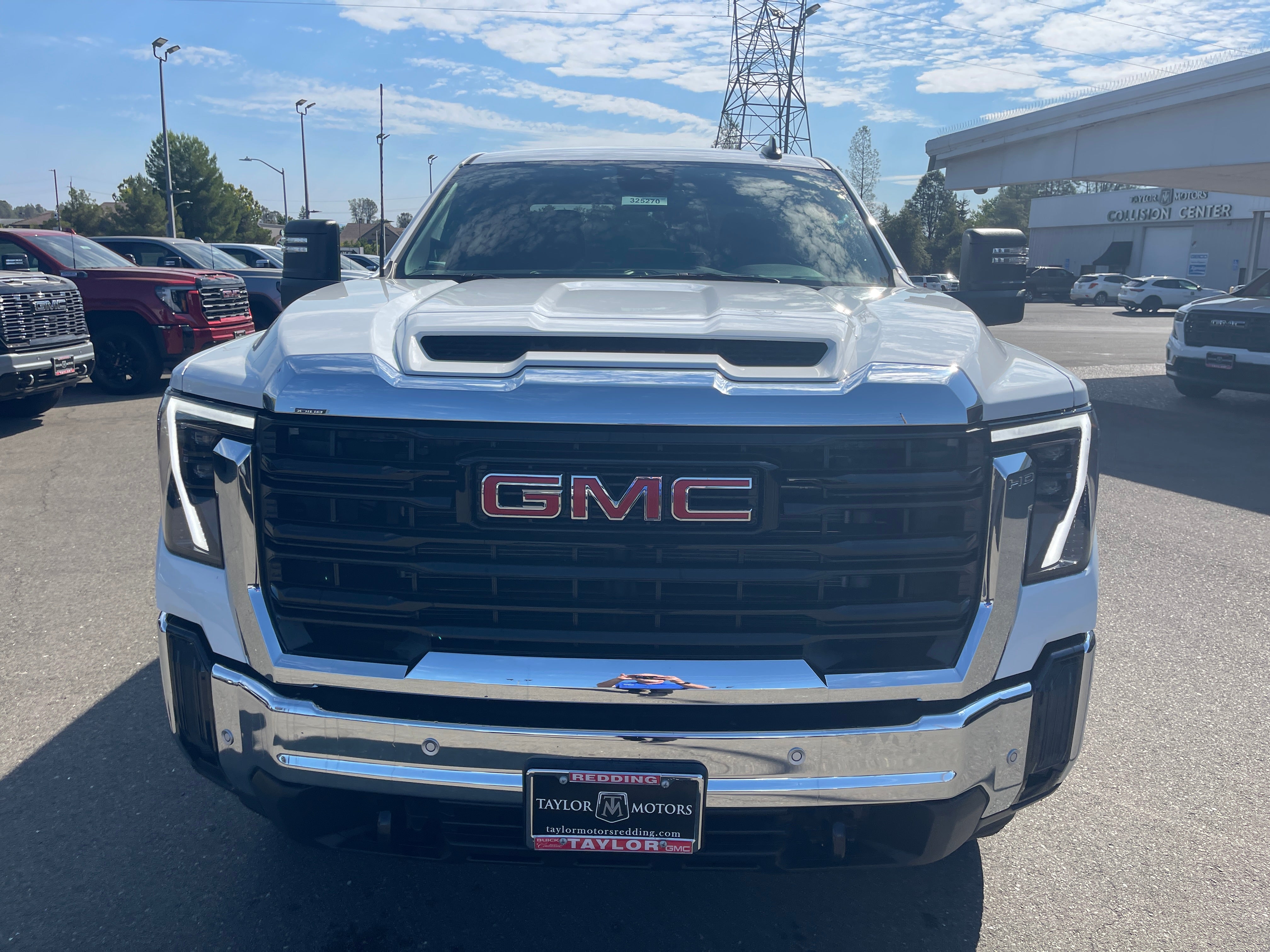 2025 GMC Sierra 2500 HD Pro