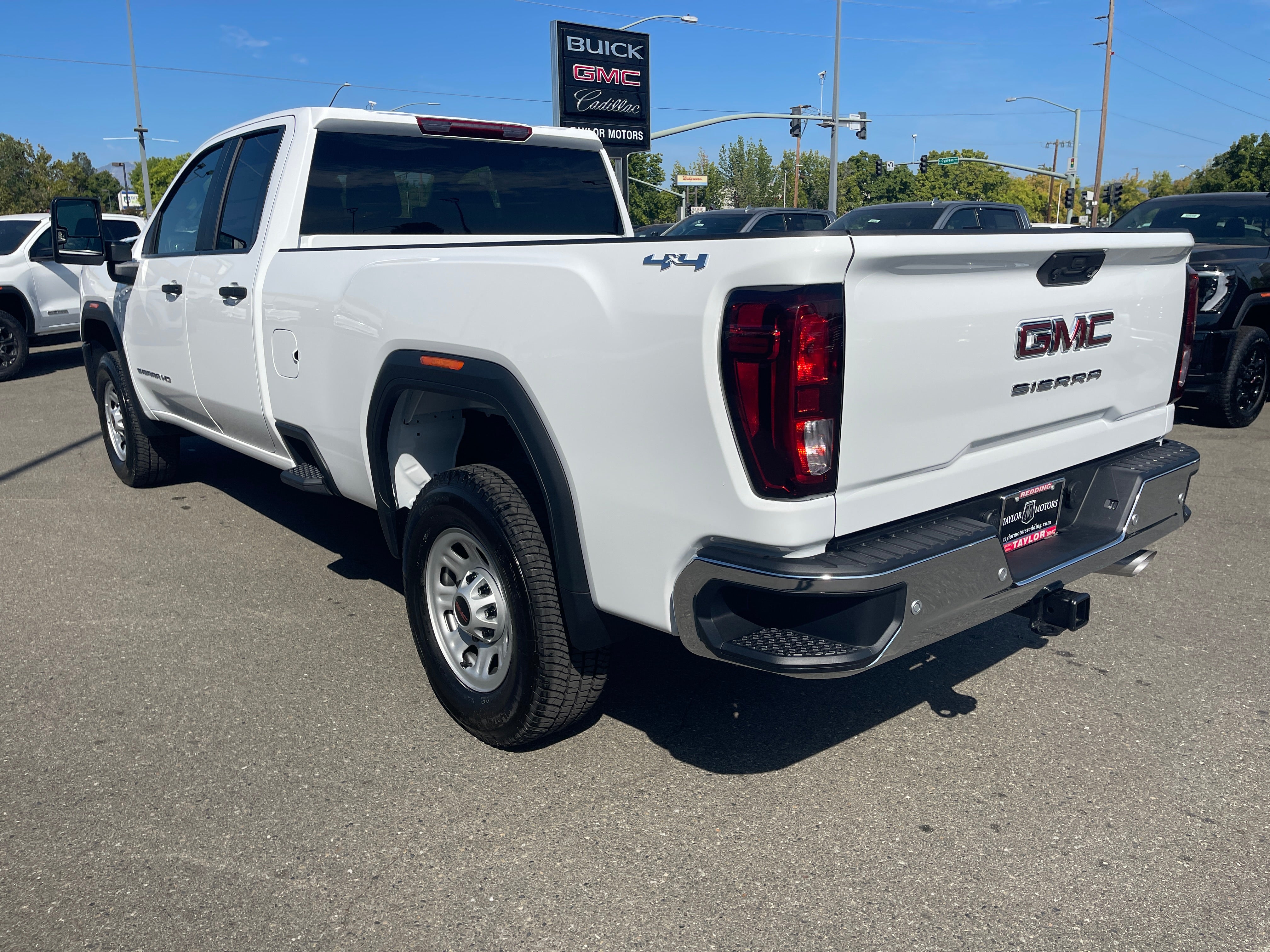 2025 GMC Sierra 2500 HD Pro