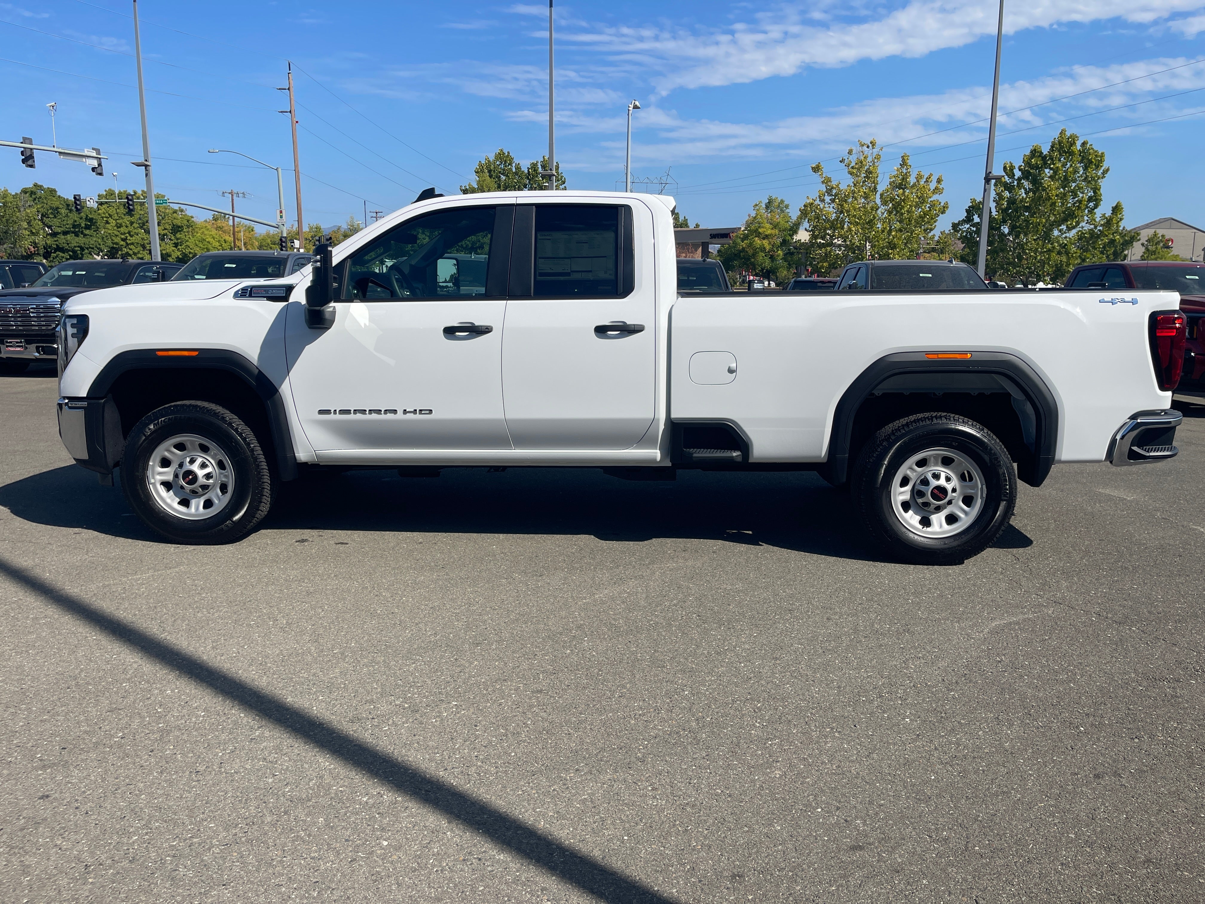 2025 GMC Sierra 2500 HD Pro