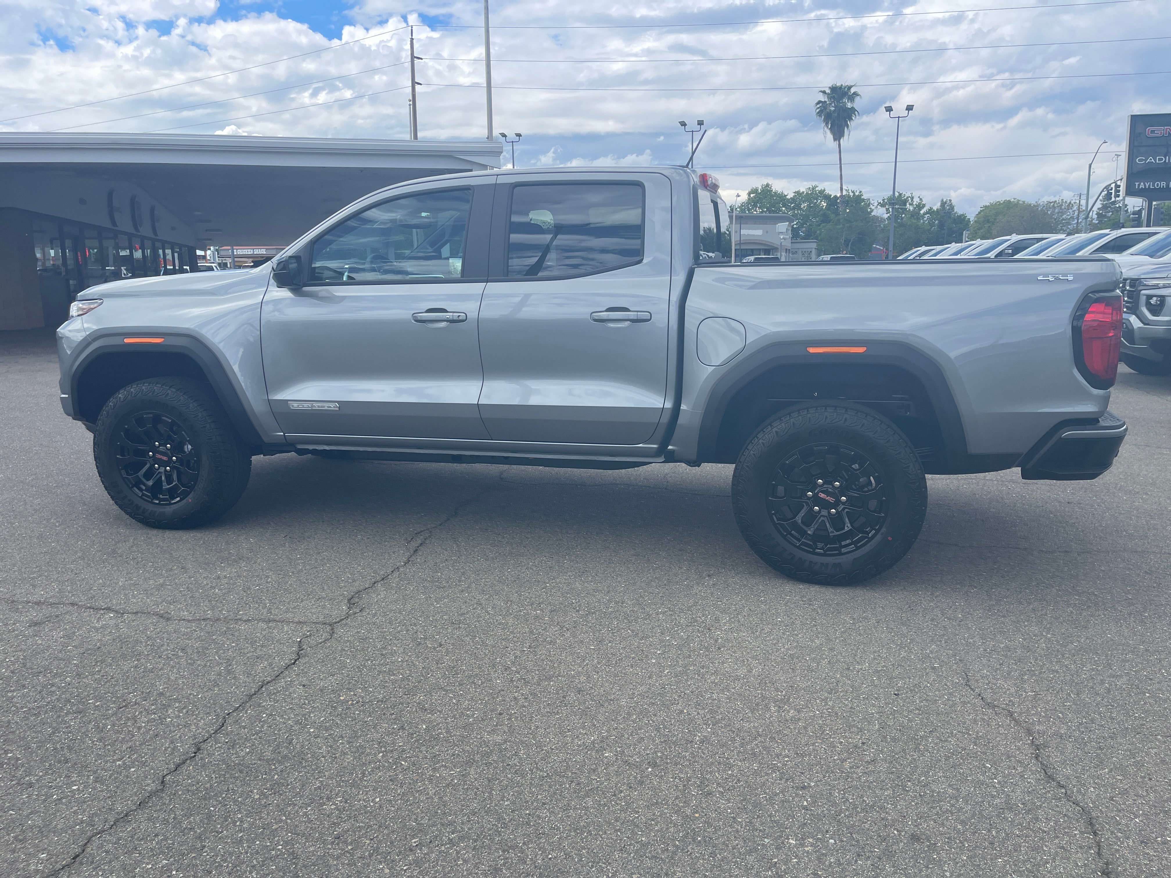 2026 GMC Canyon Elevation