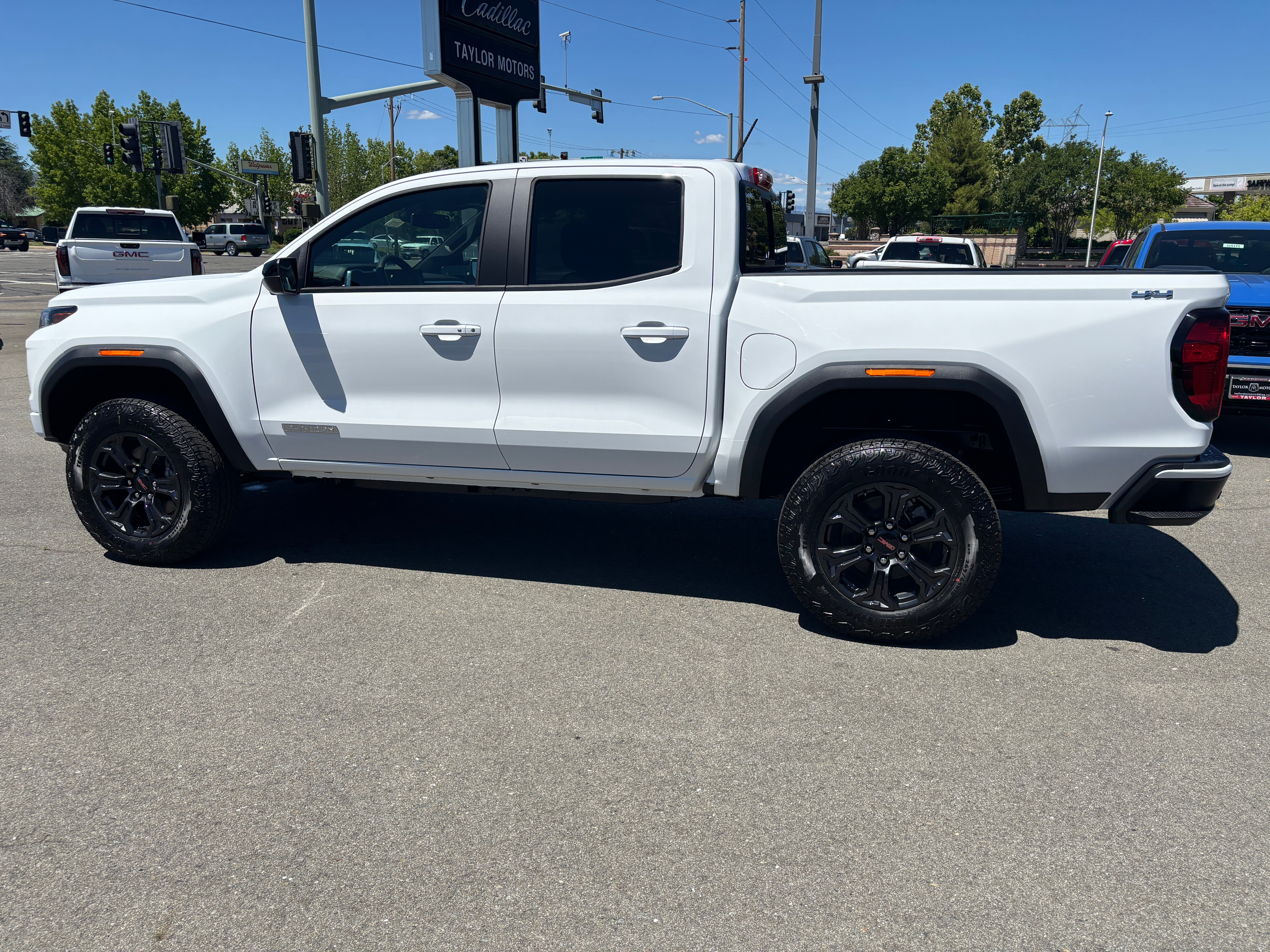 2025 GMC Canyon Elevation