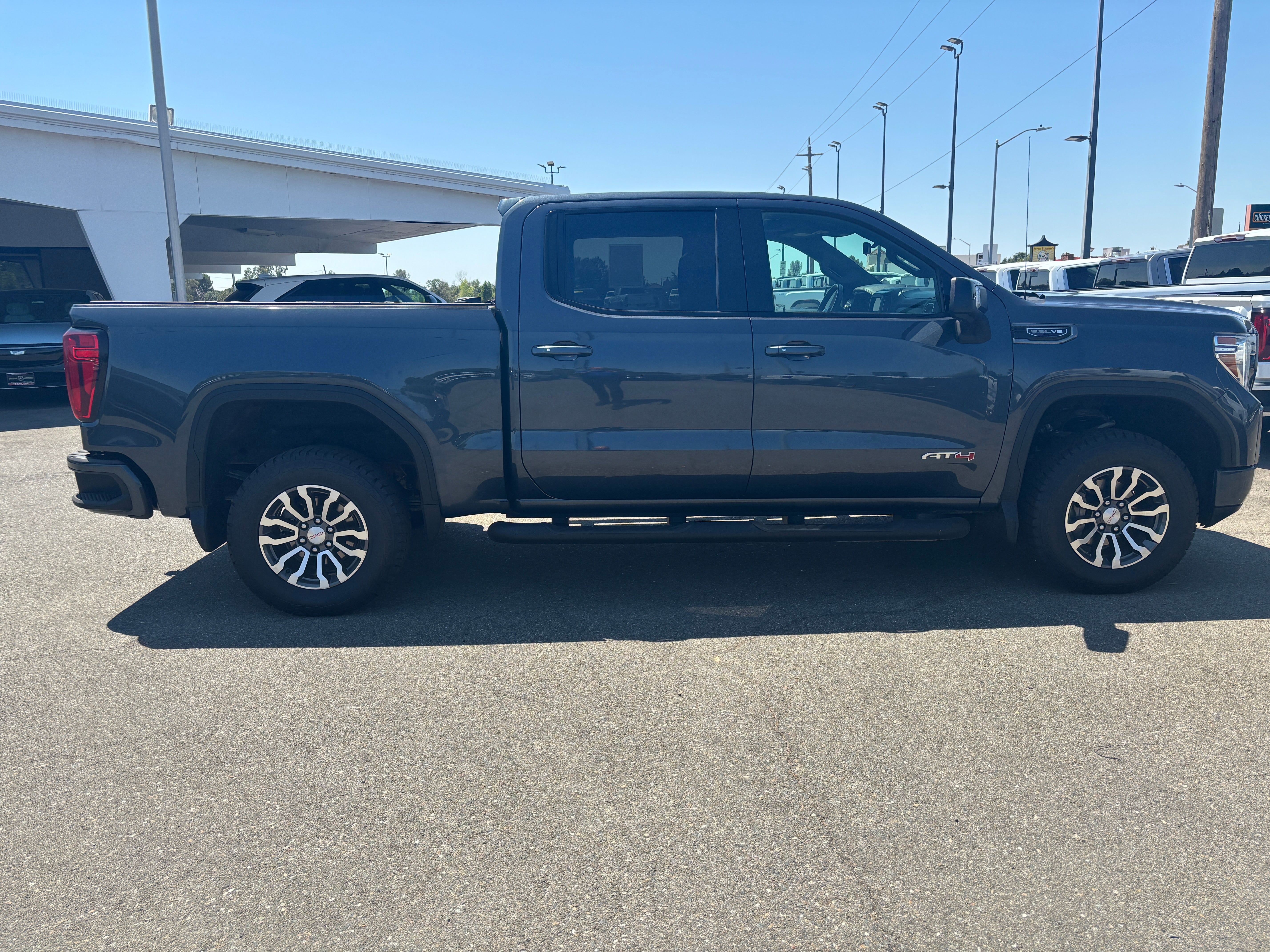 2021 GMC Sierra 1500 AT4