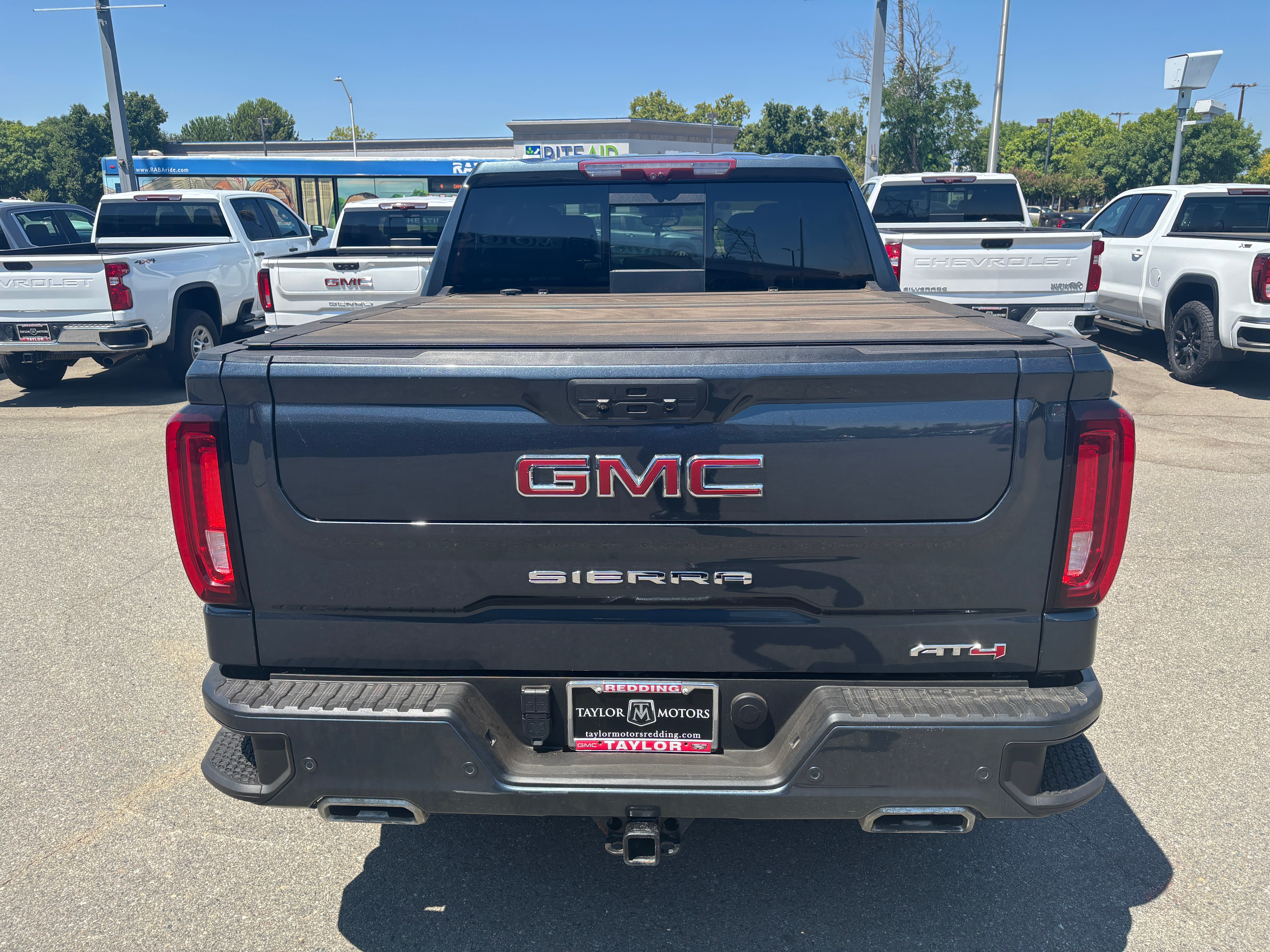 2021 GMC Sierra 1500 AT4
