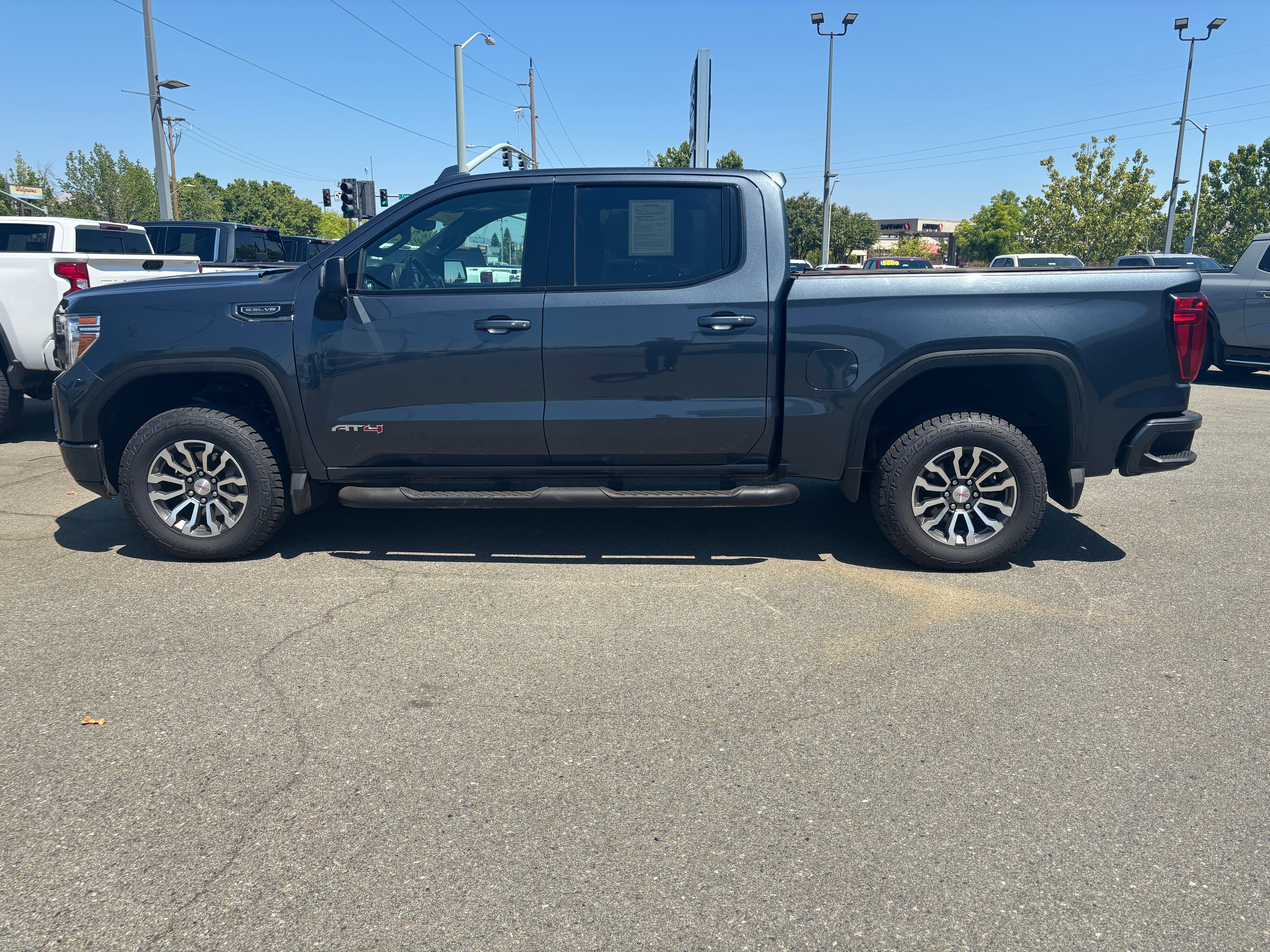 2021 GMC Sierra 1500 AT4