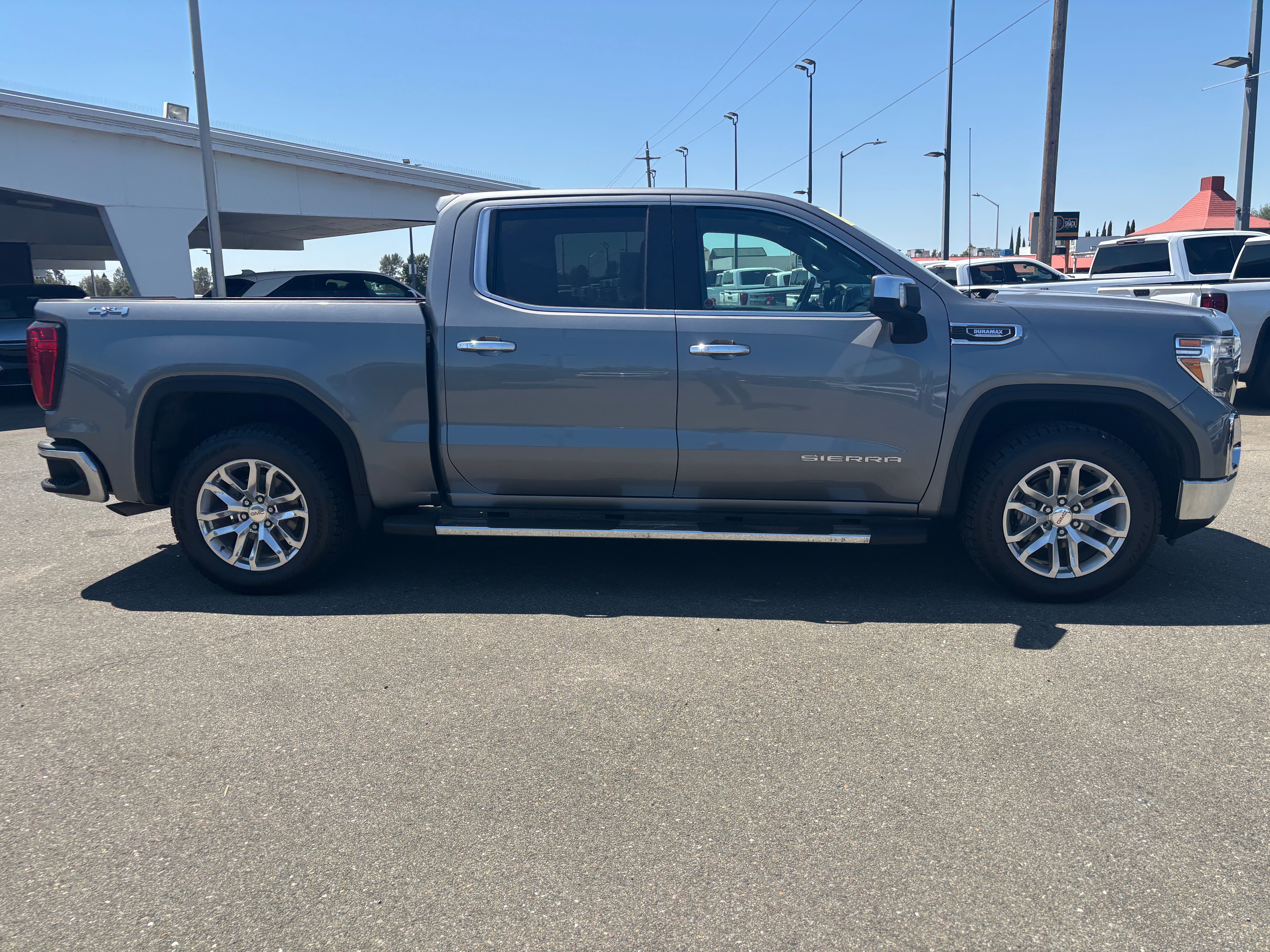 2021 GMC Sierra 1500 SLT