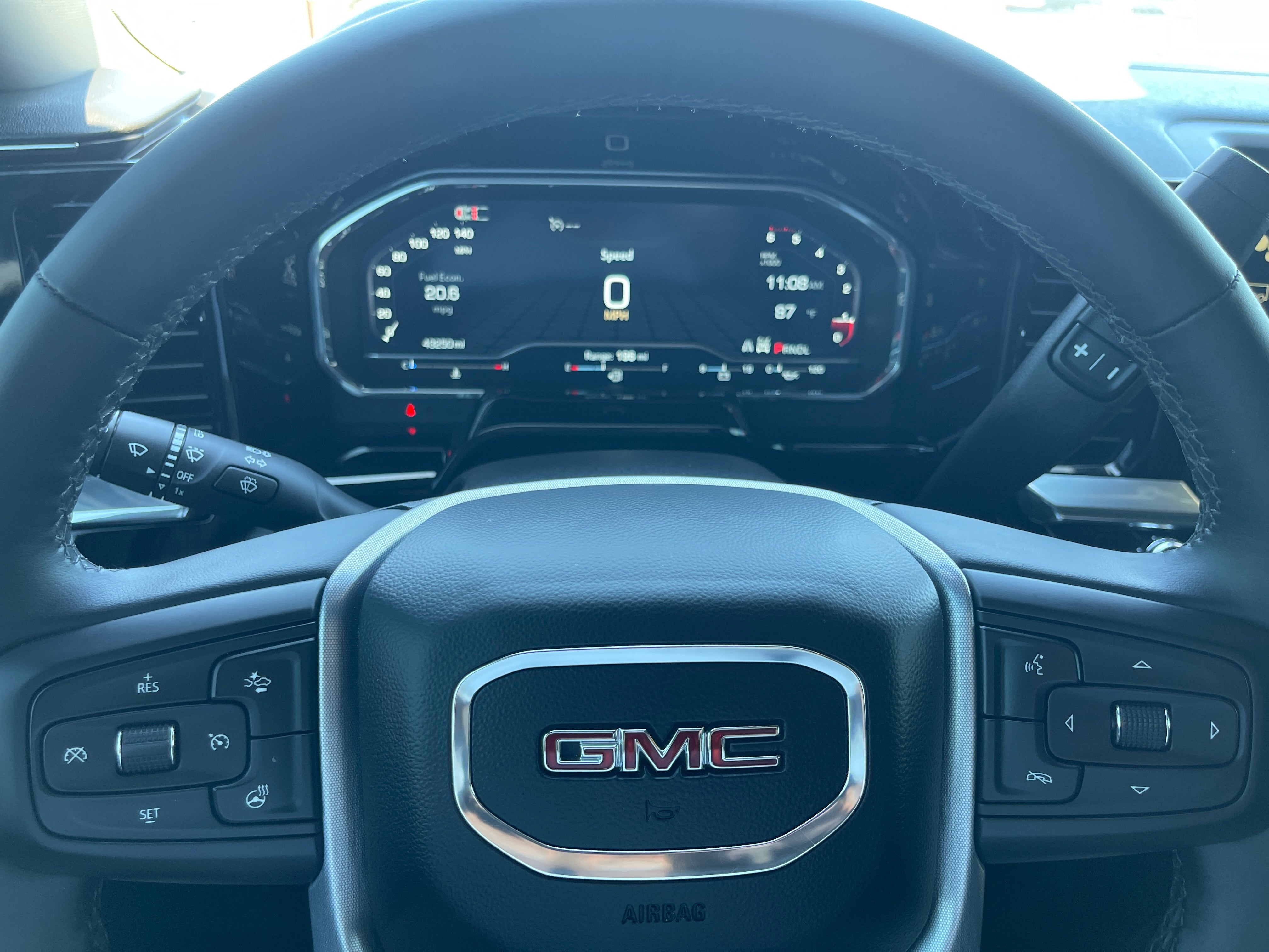 2024 GMC Sierra 1500 SLE
