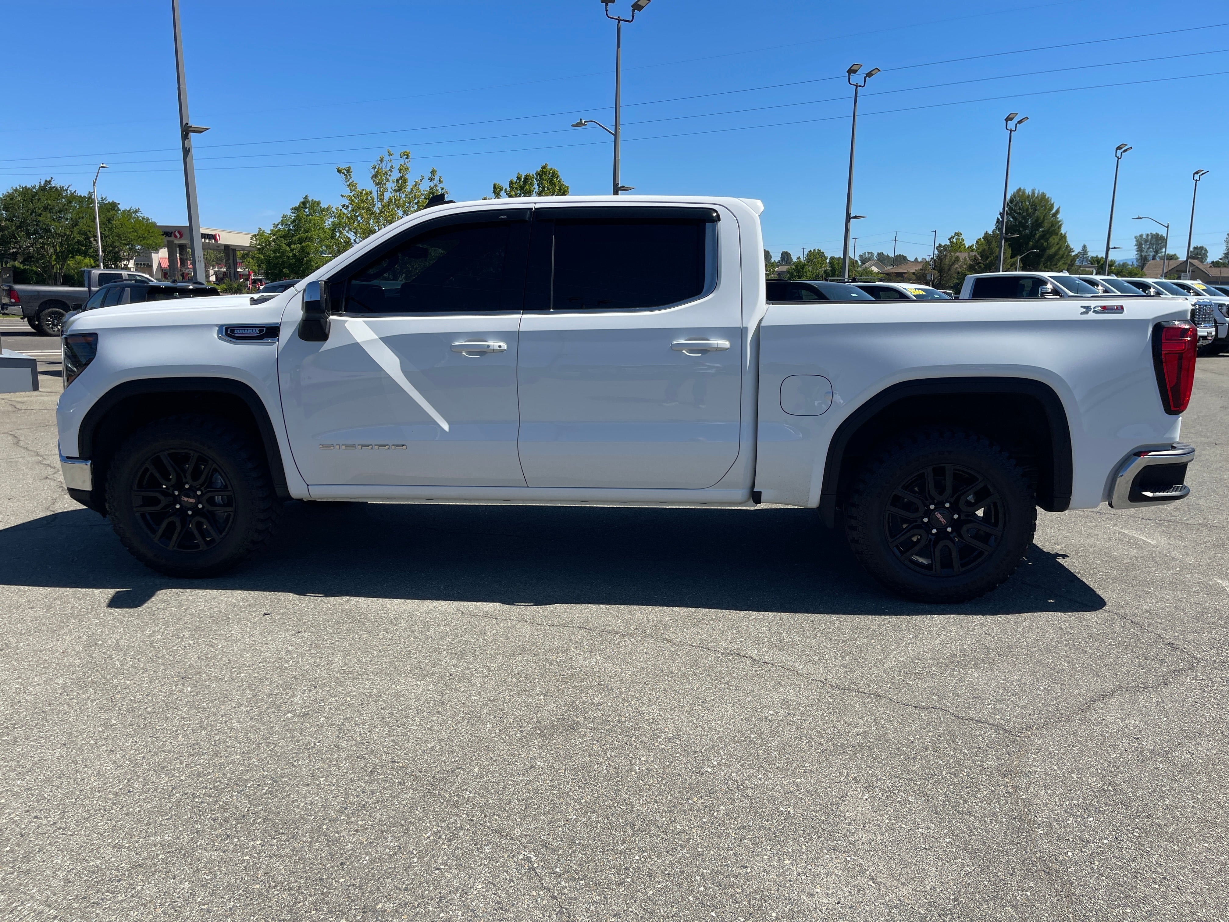 2024 GMC Sierra 1500 SLE