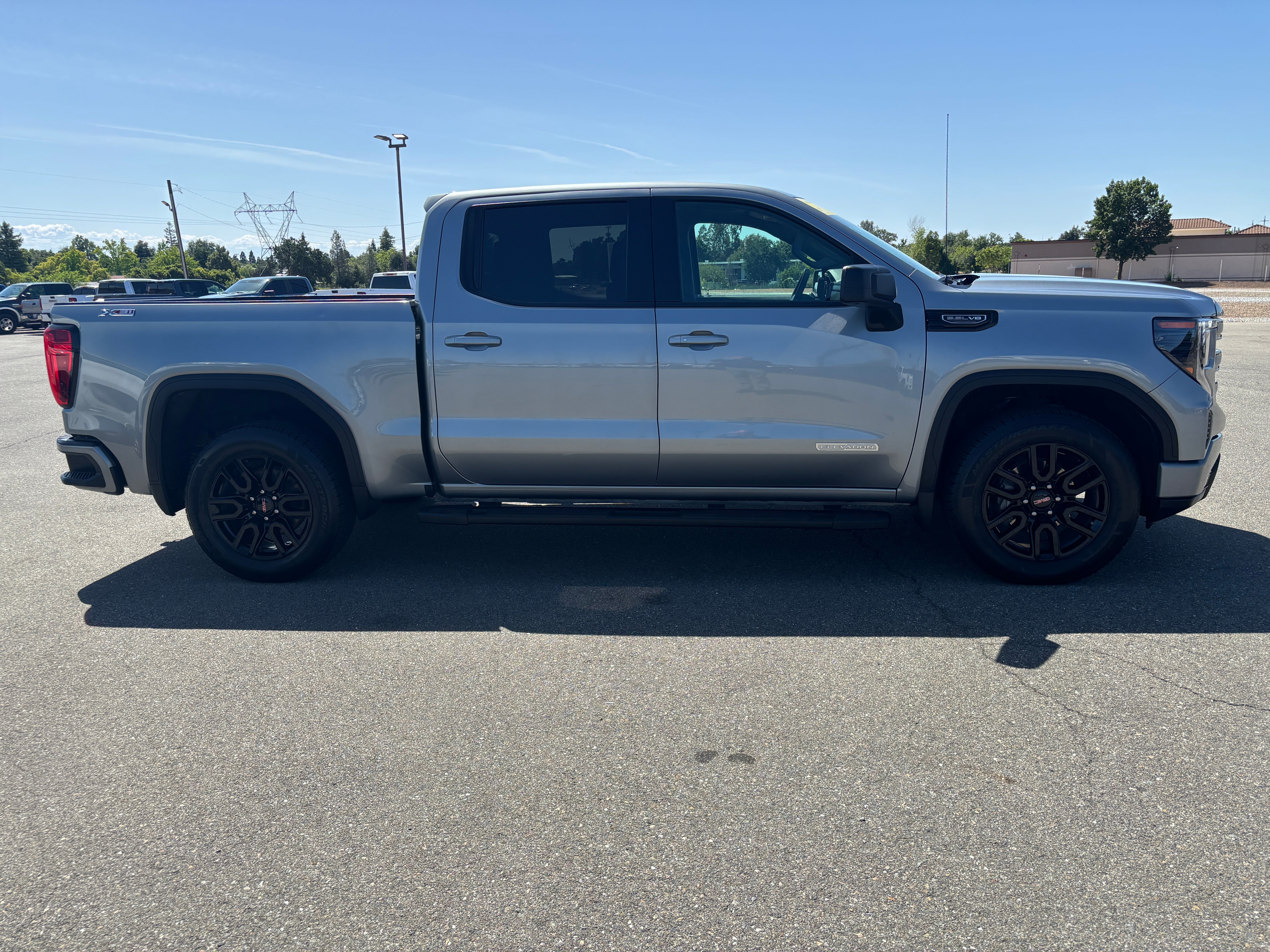 2023 GMC Sierra 1500 Elevation
