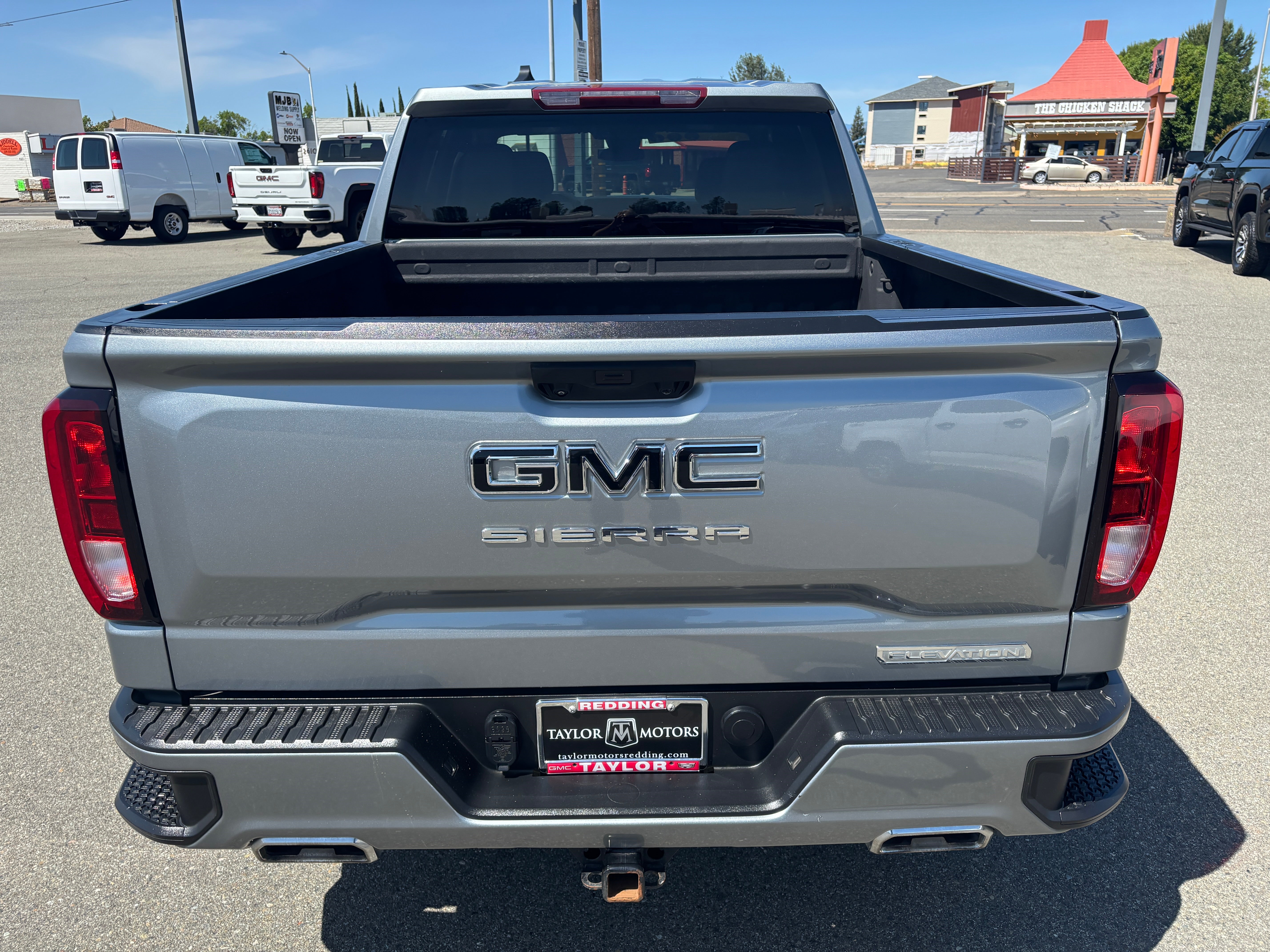 2023 GMC Sierra 1500 Elevation