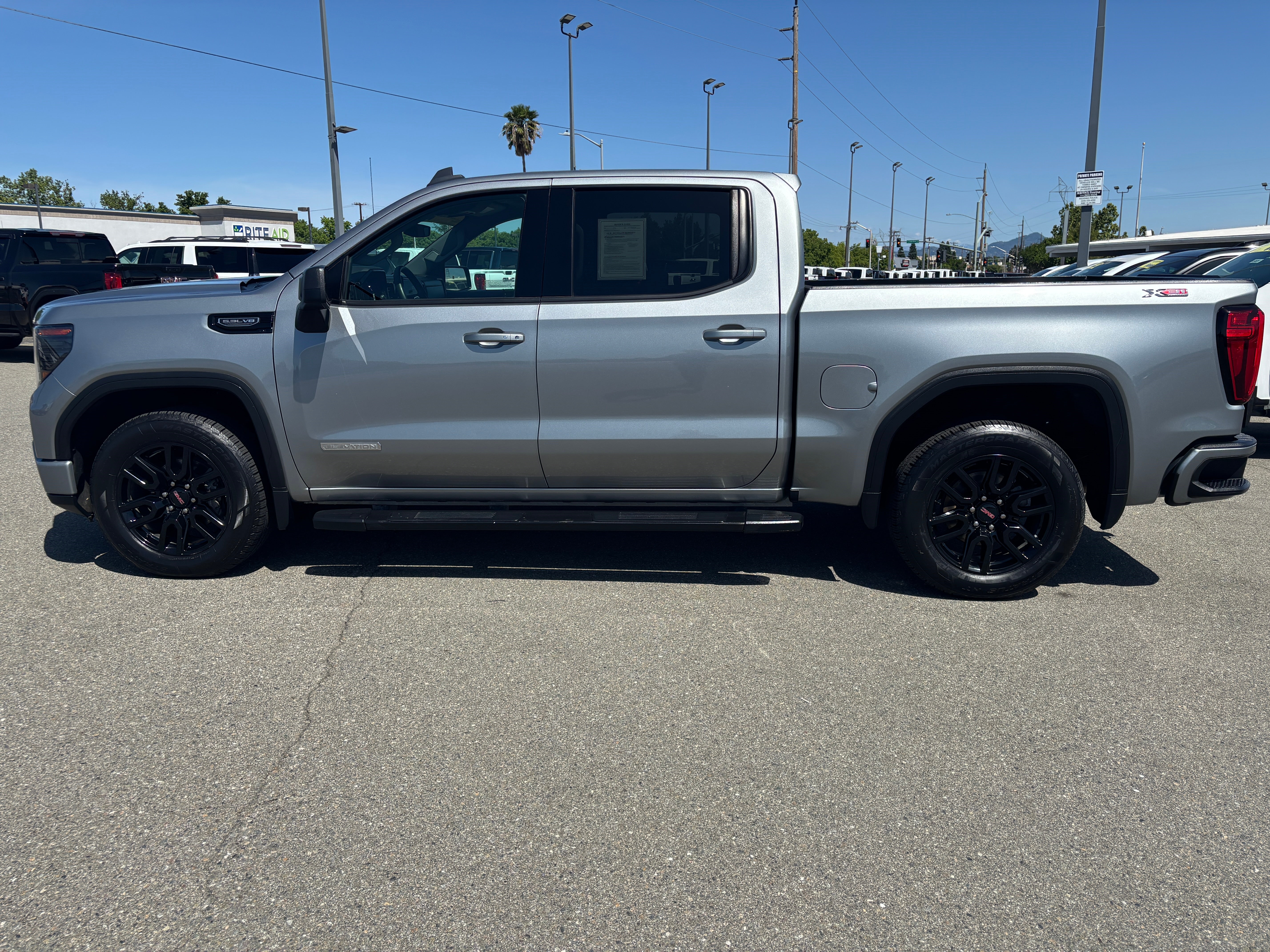 2023 GMC Sierra 1500 Elevation