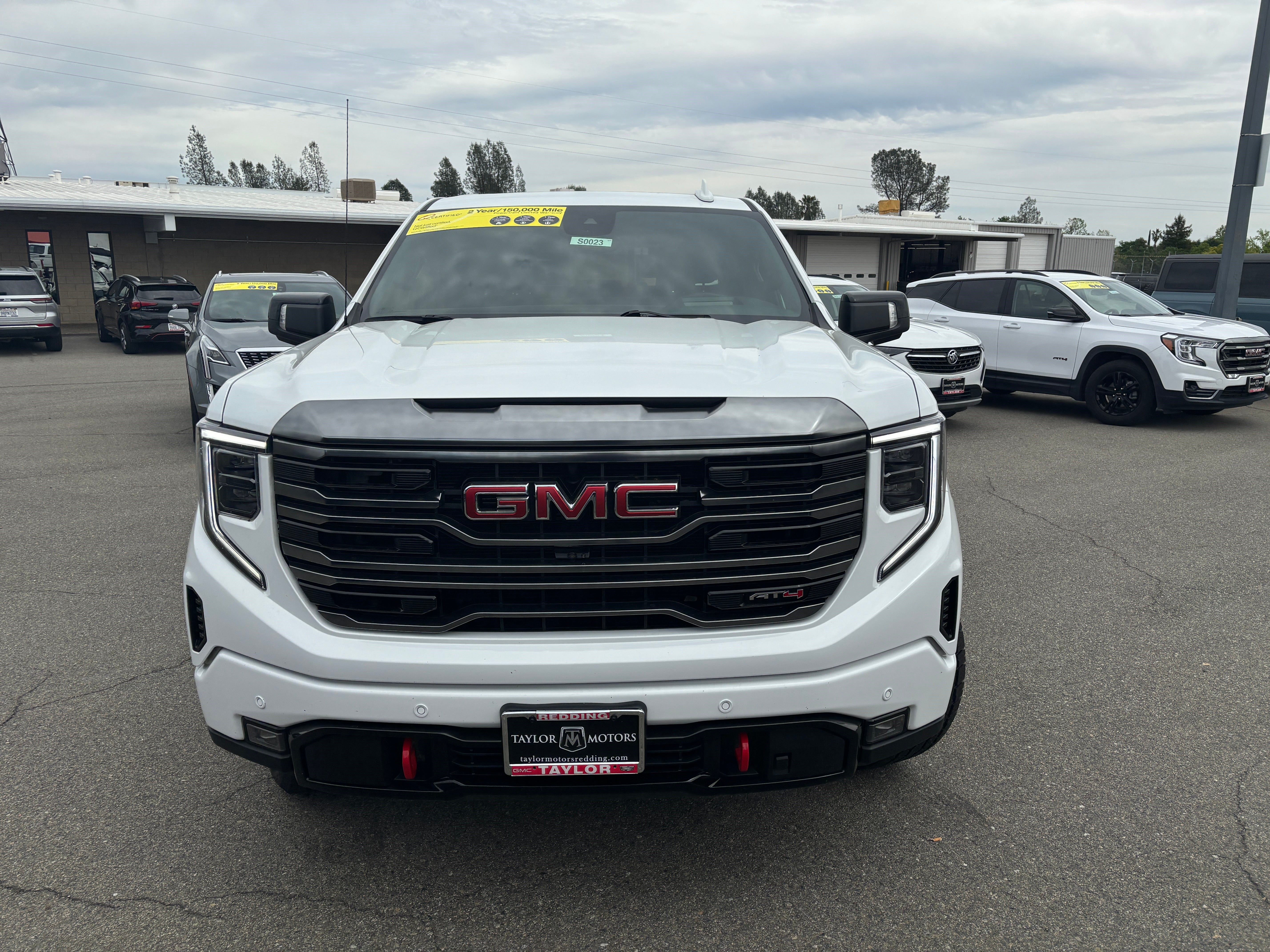 2023 GMC Sierra 1500 AT4