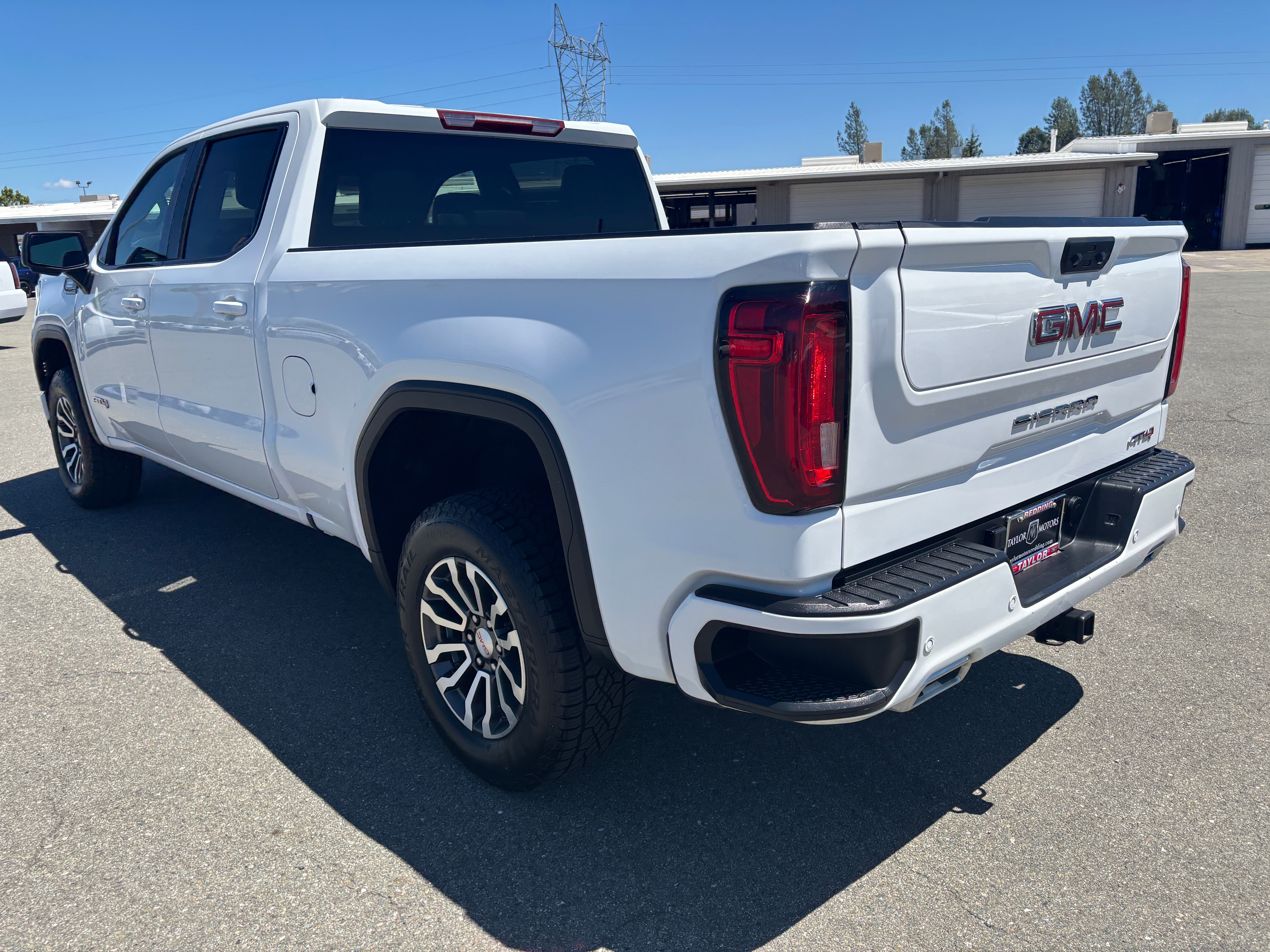 2023 GMC Sierra 1500 AT4