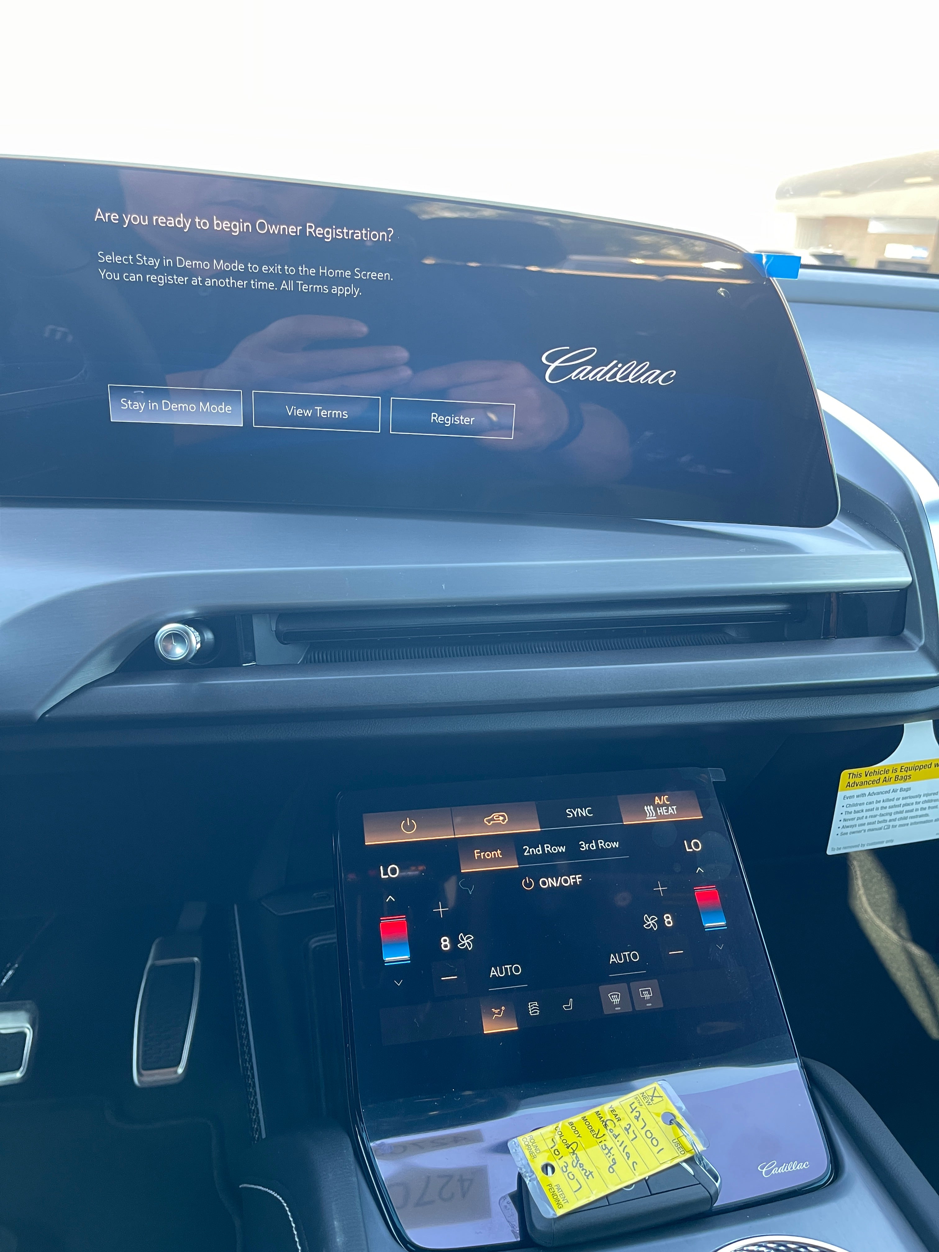2027 Cadillac VISTIQ Sport