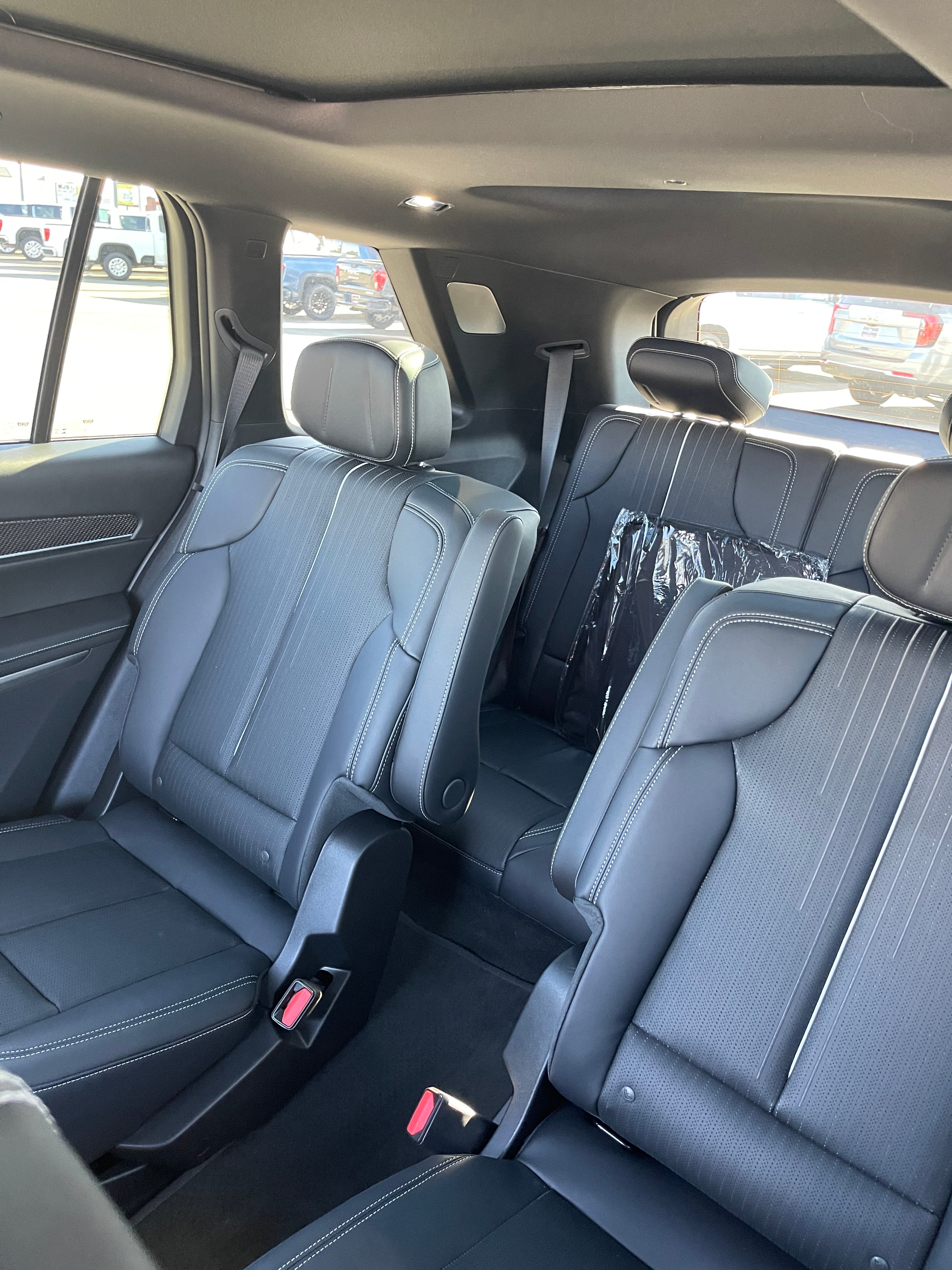 2027 Cadillac VISTIQ Sport