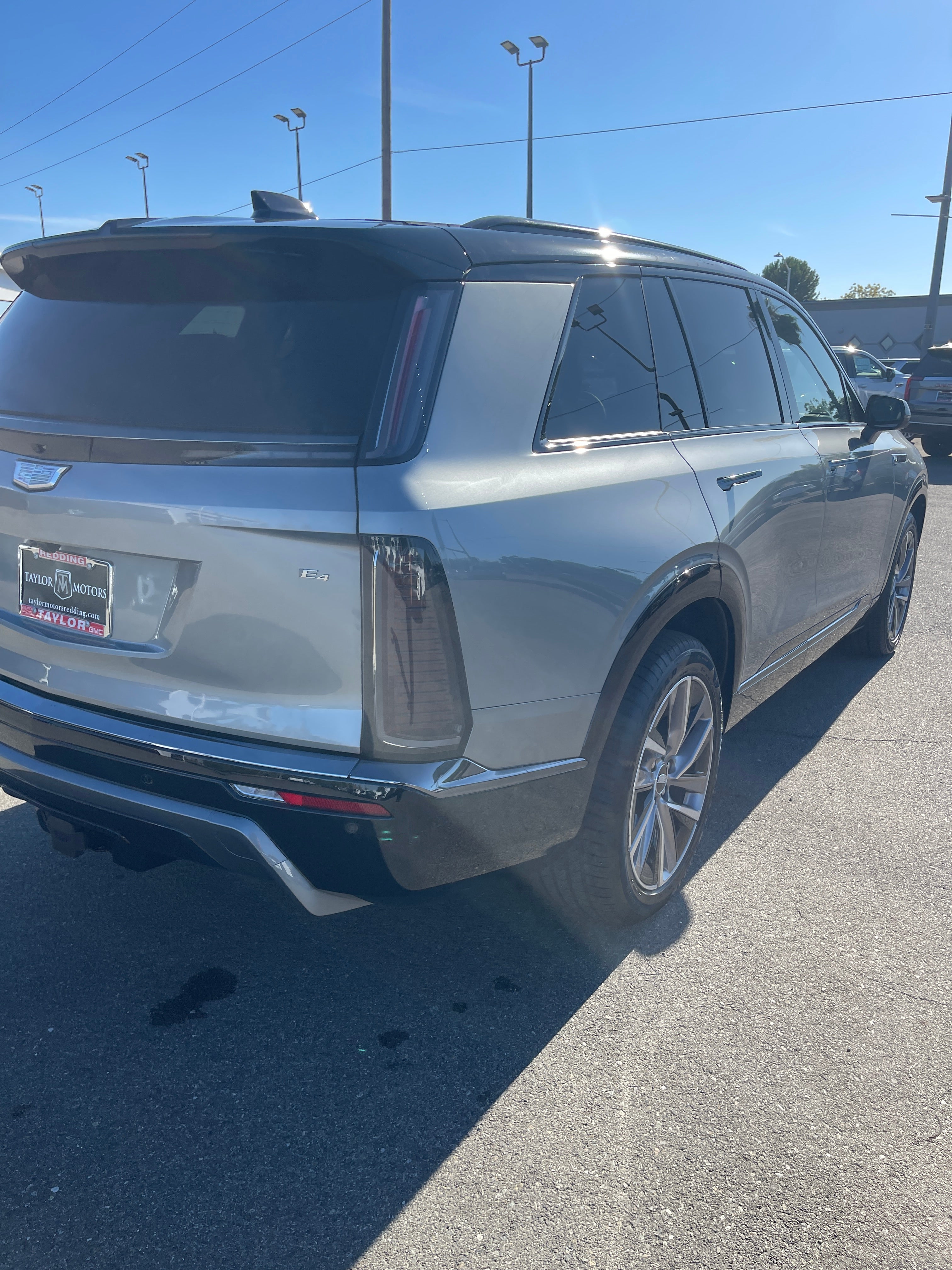 2027 Cadillac VISTIQ Sport