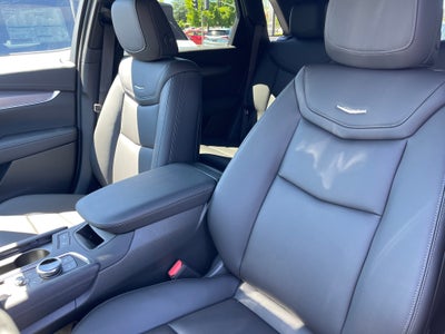 2026 Cadillac XT5 Luxury