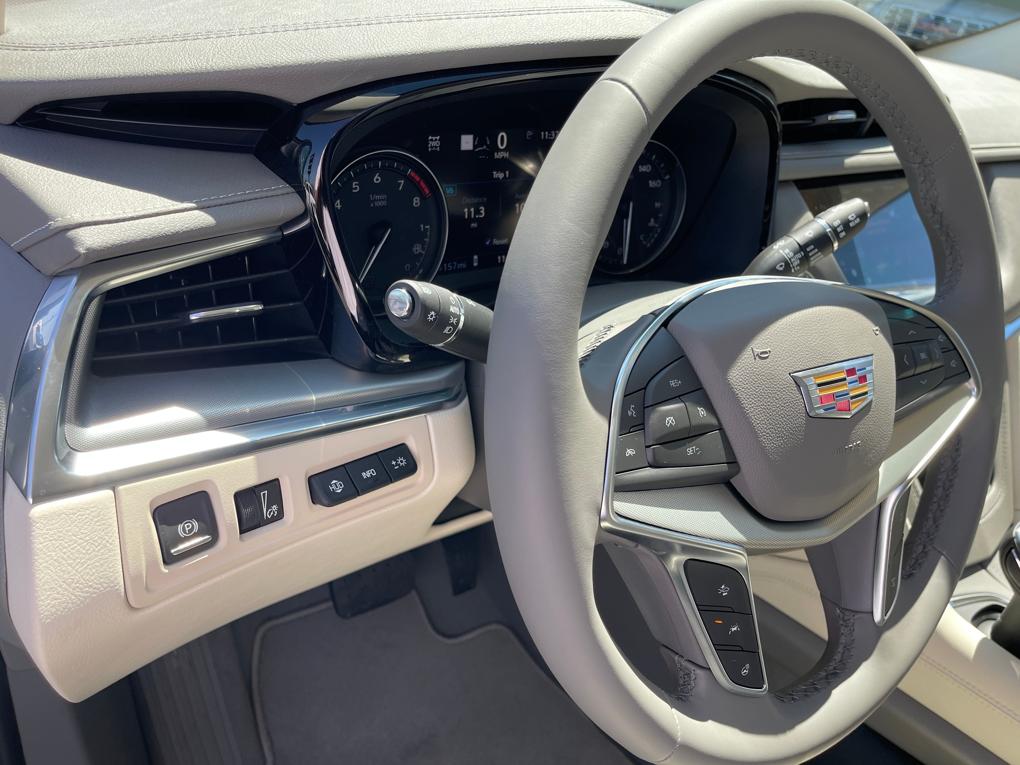 2026 Cadillac XT5 Premium Luxury