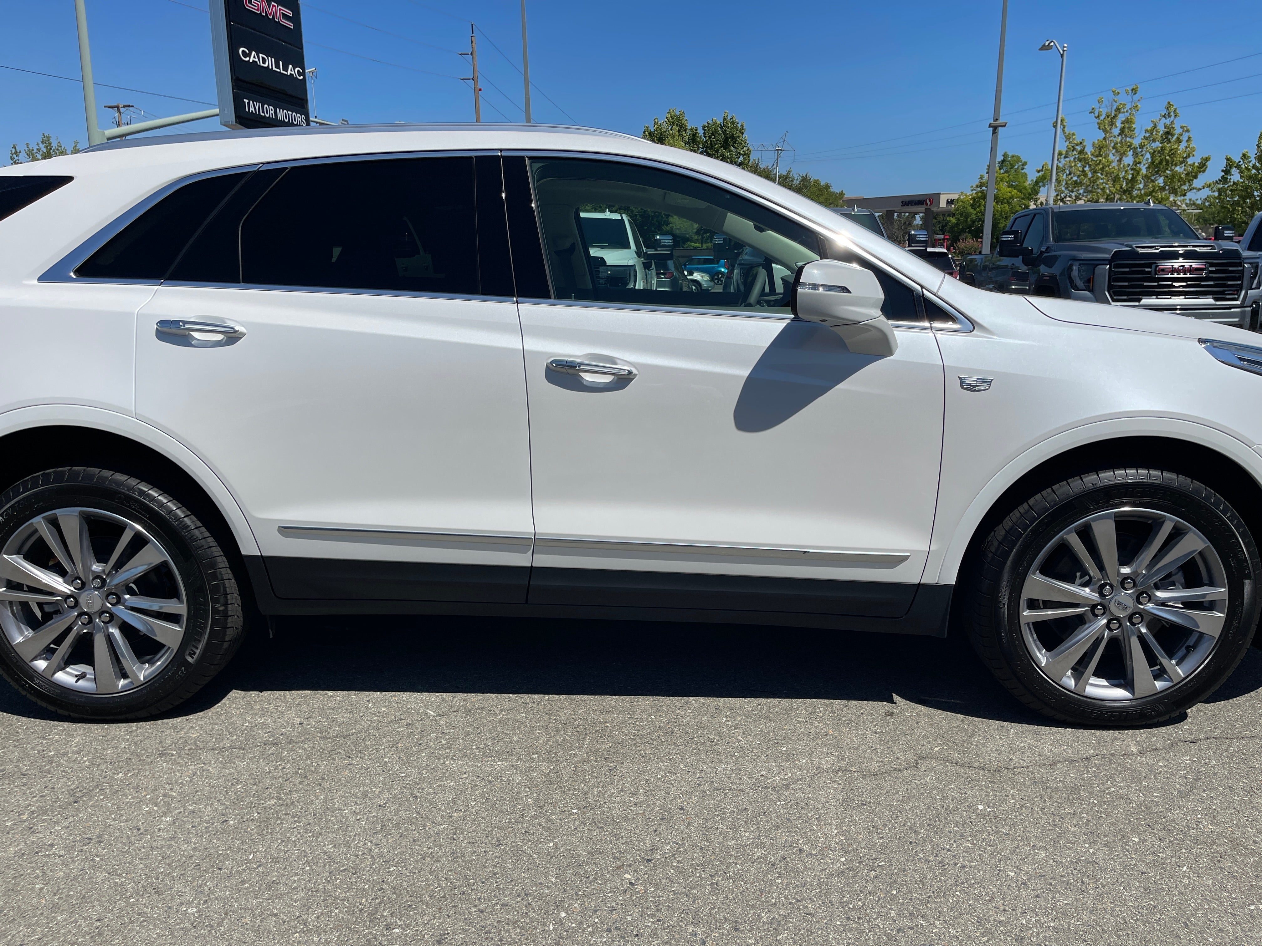 2026 Cadillac XT5 Premium Luxury