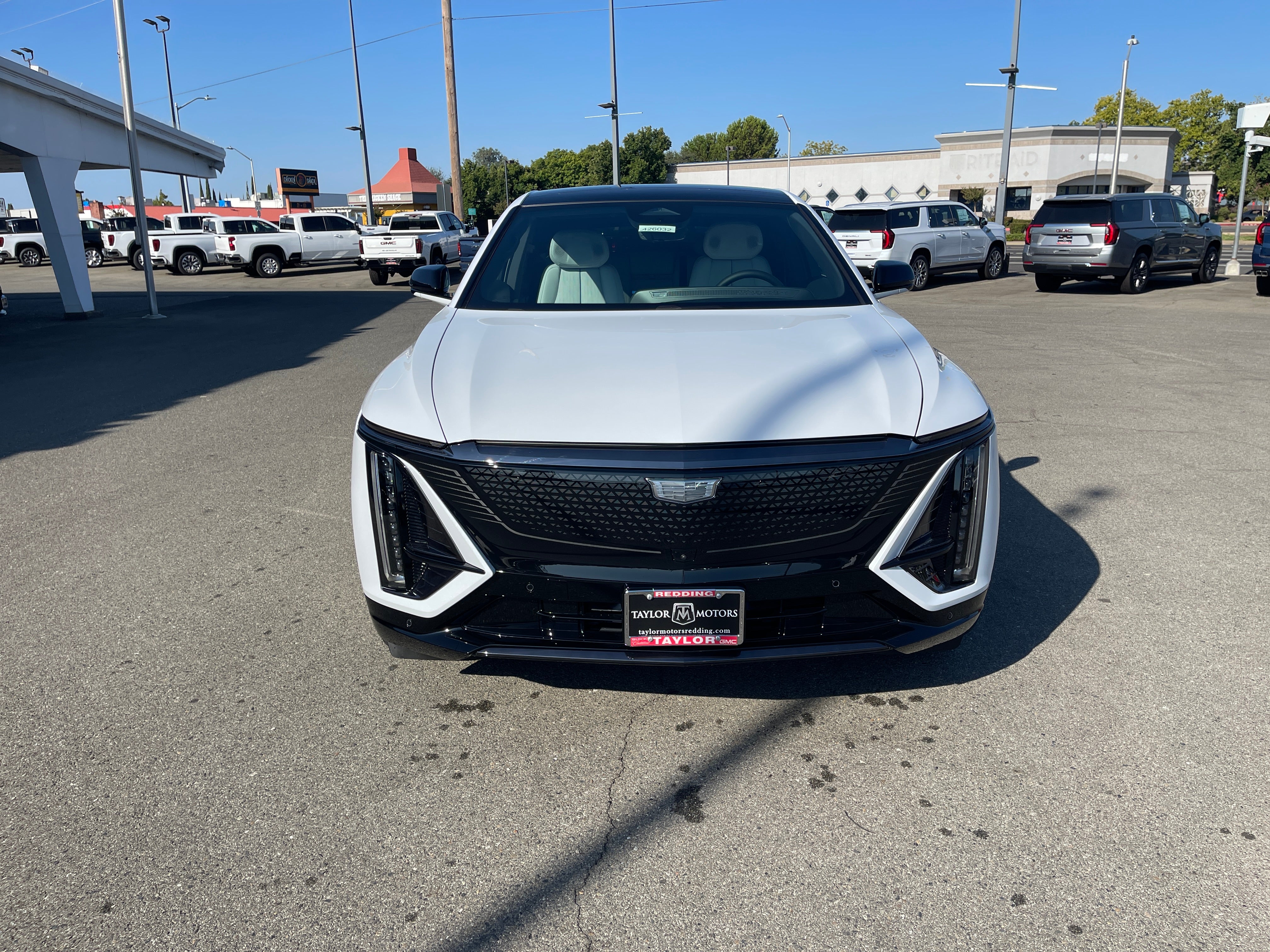 2026 Cadillac LYRIQ Premium Sport