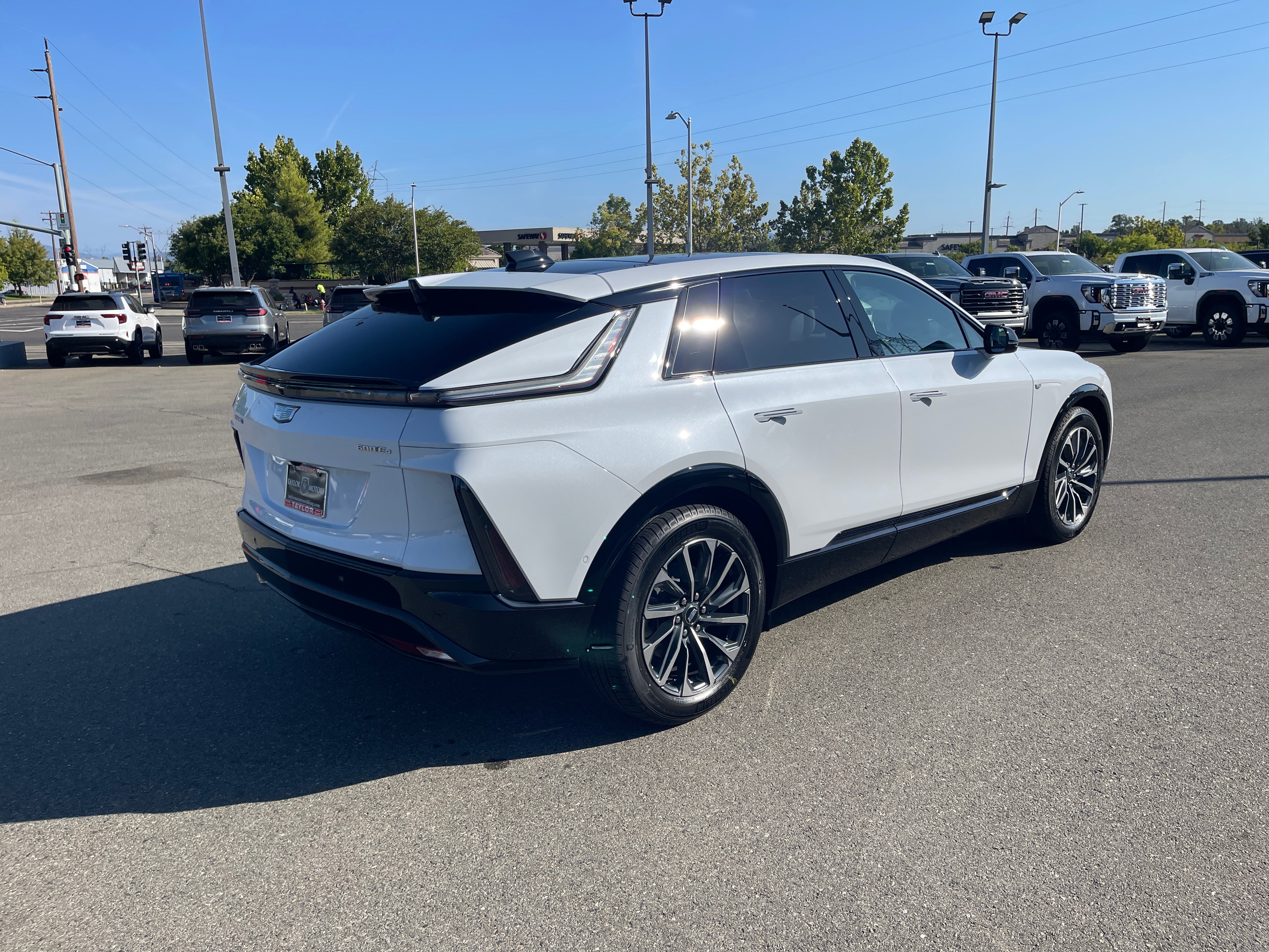 2026 Cadillac LYRIQ Premium Sport